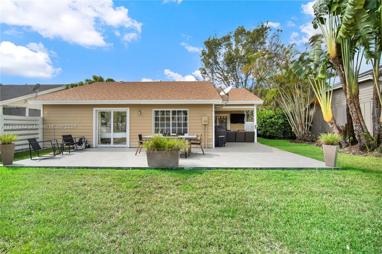 14540 SW 142nd Ct Cir S