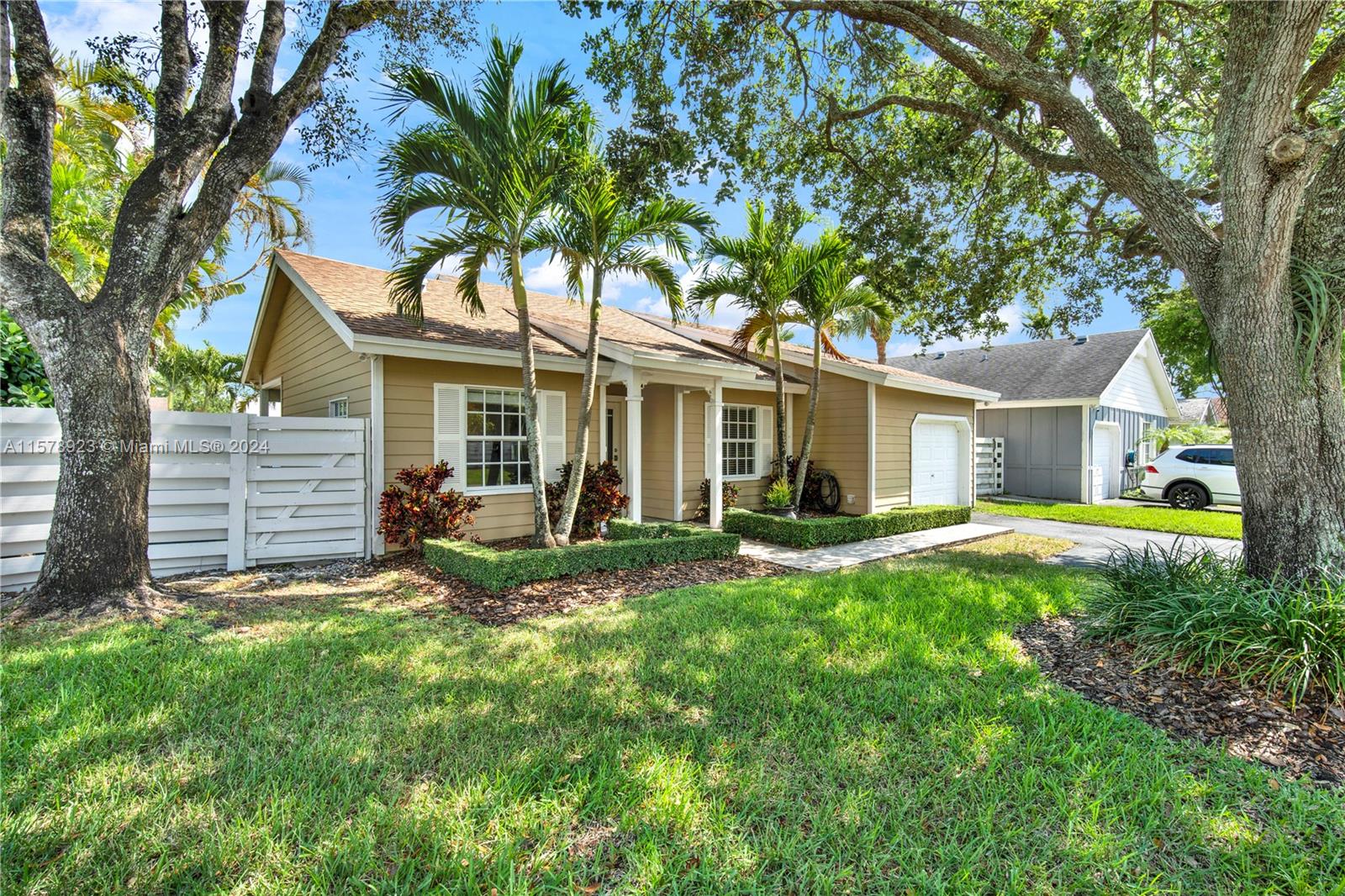 14540 SW 142nd Ct Cir S