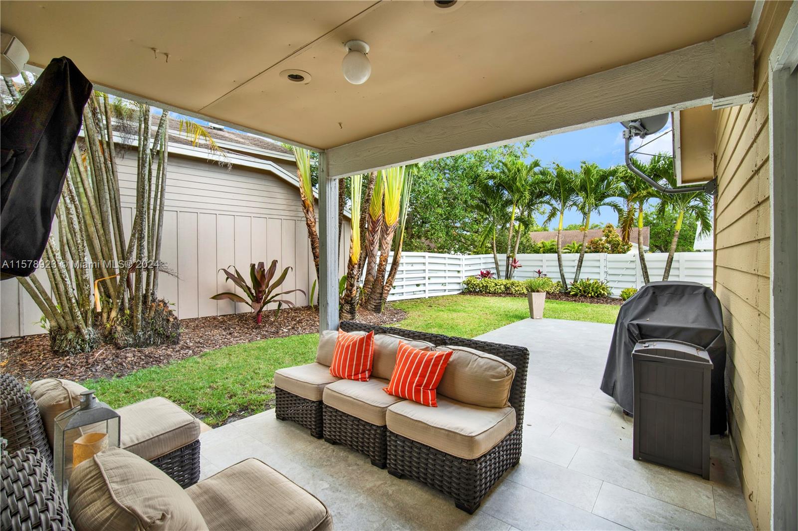 14540 SW 142nd Ct Cir S