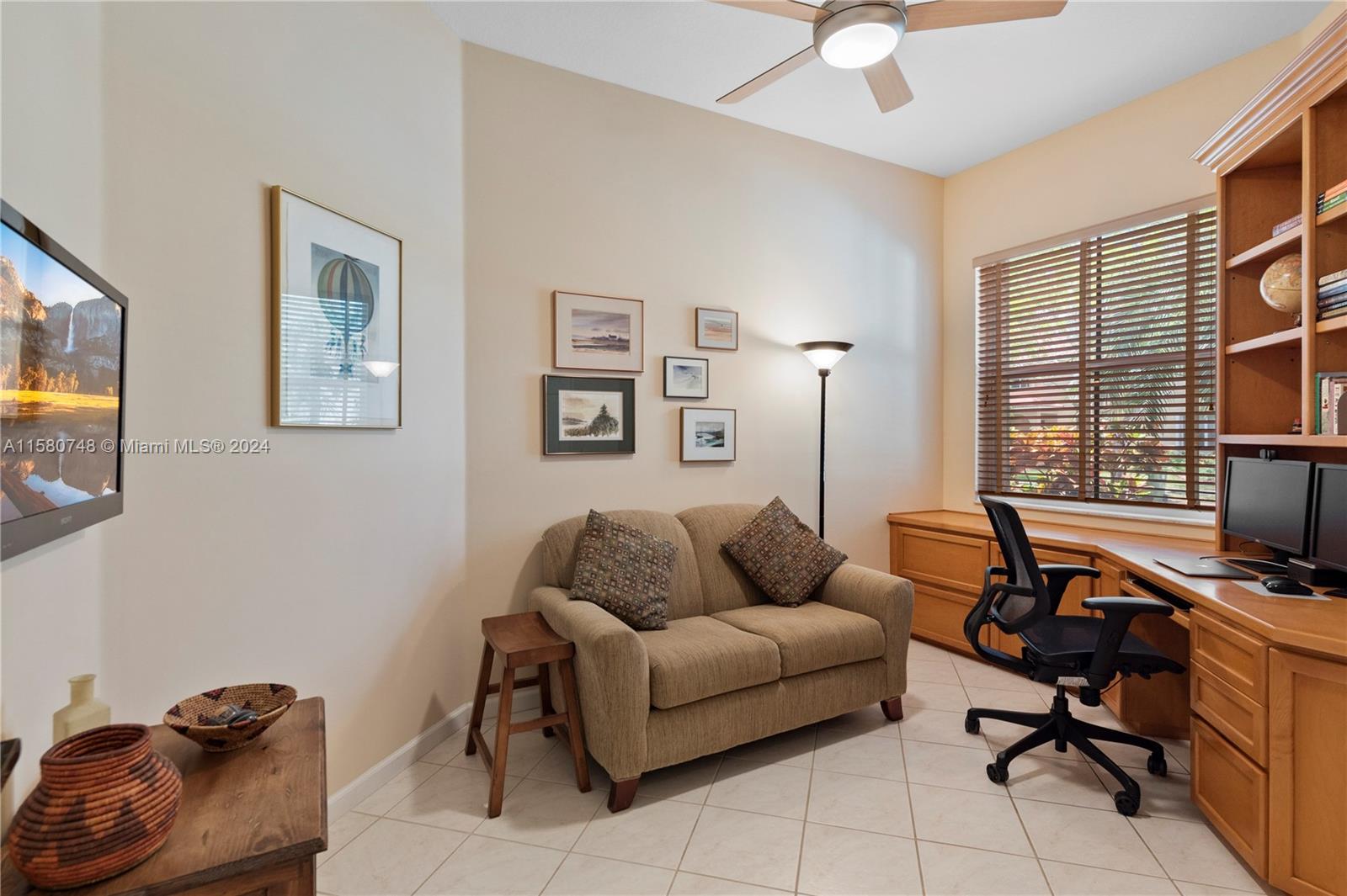 1312 Chenille Cir