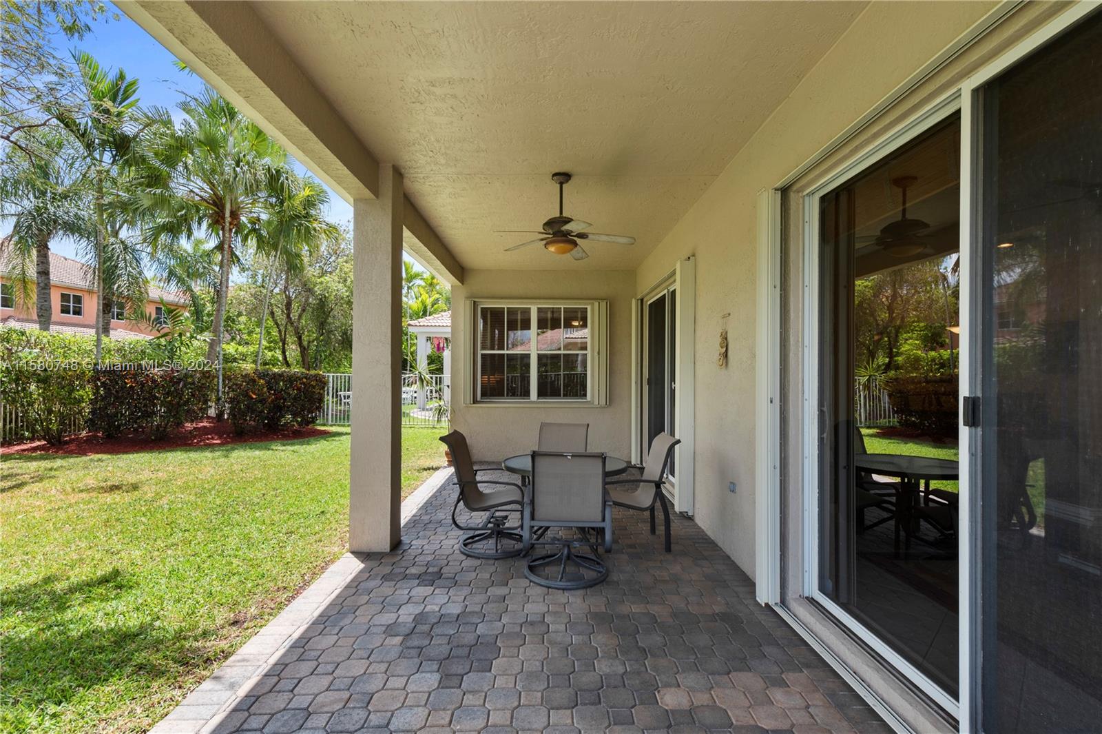 1312 Chenille Cir