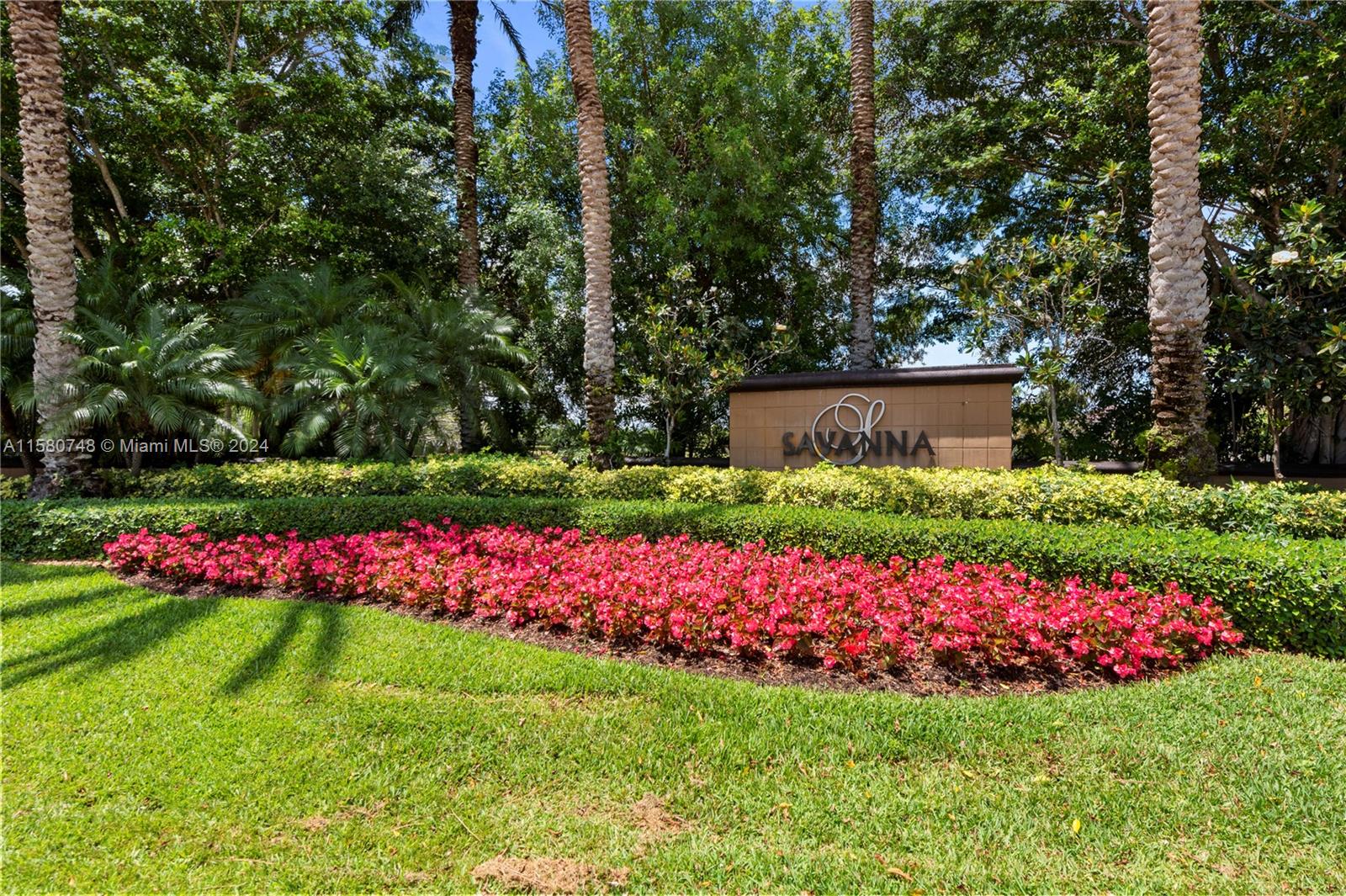 1312 Chenille Cir