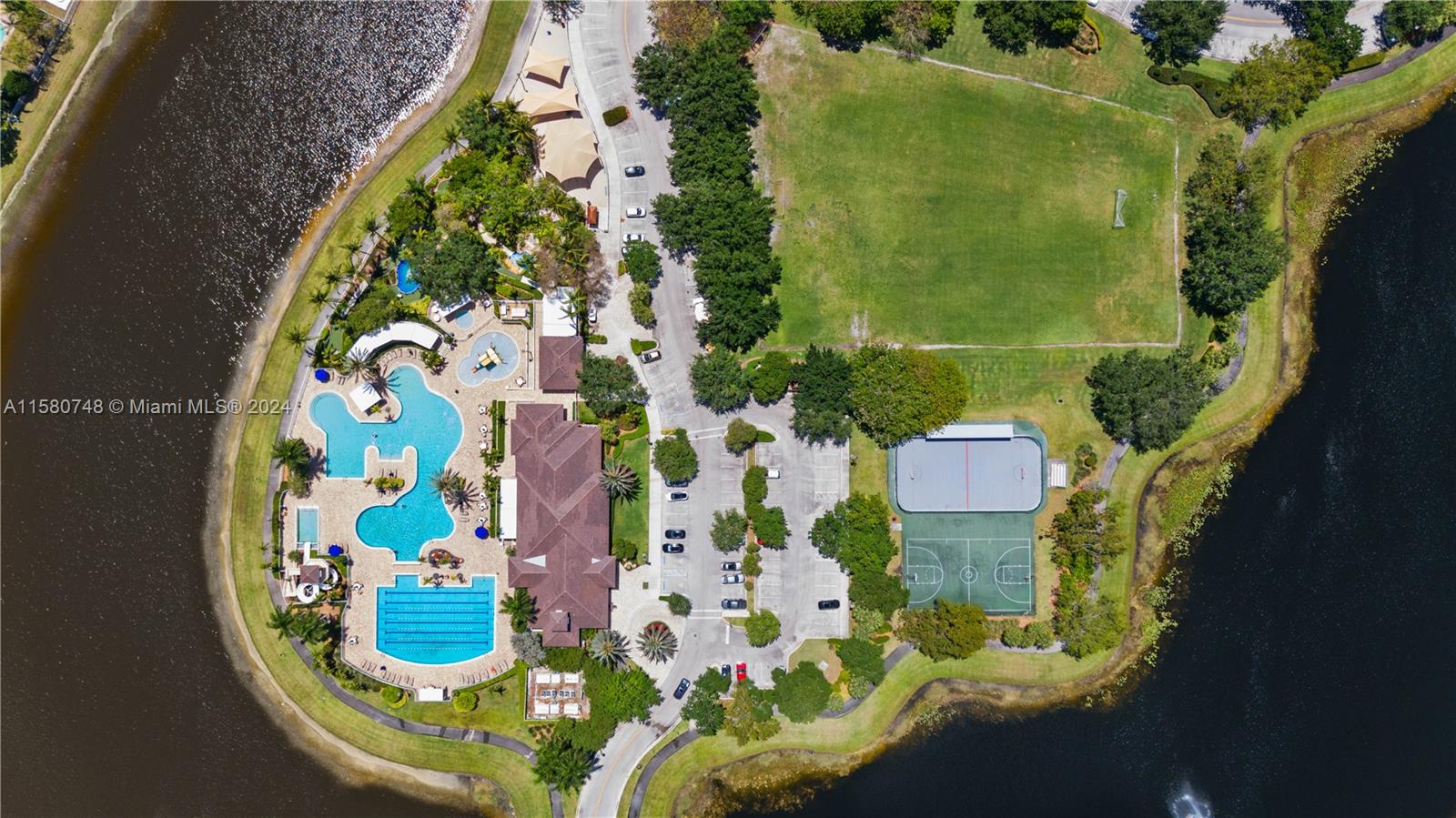 1312 Chenille Cir