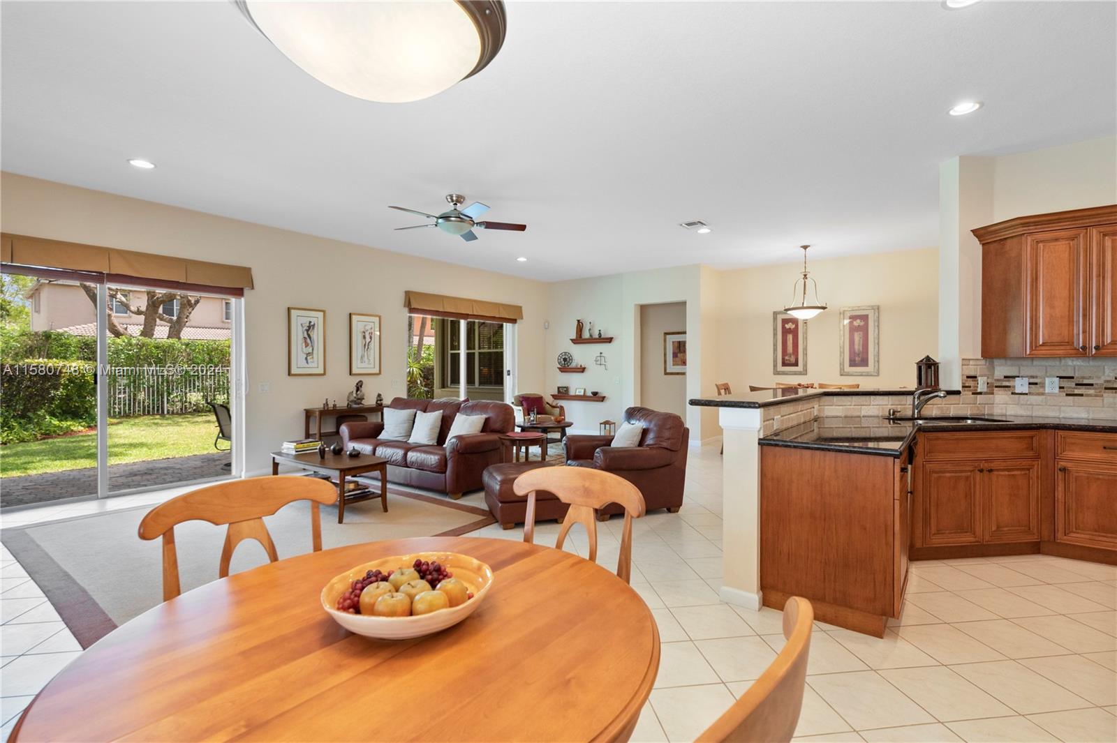 1312 Chenille Cir
