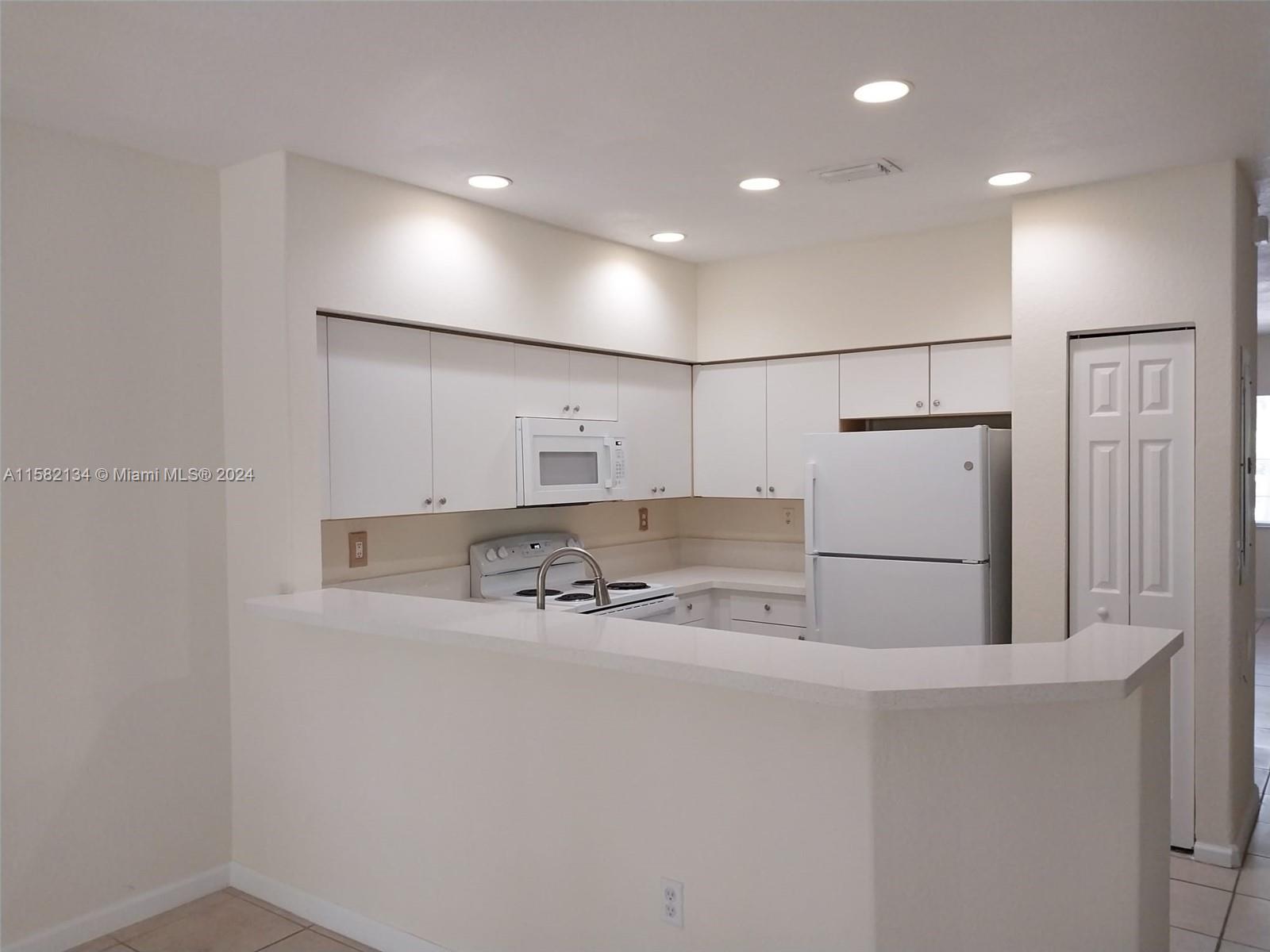 2501 SW 83rd Ter # 101