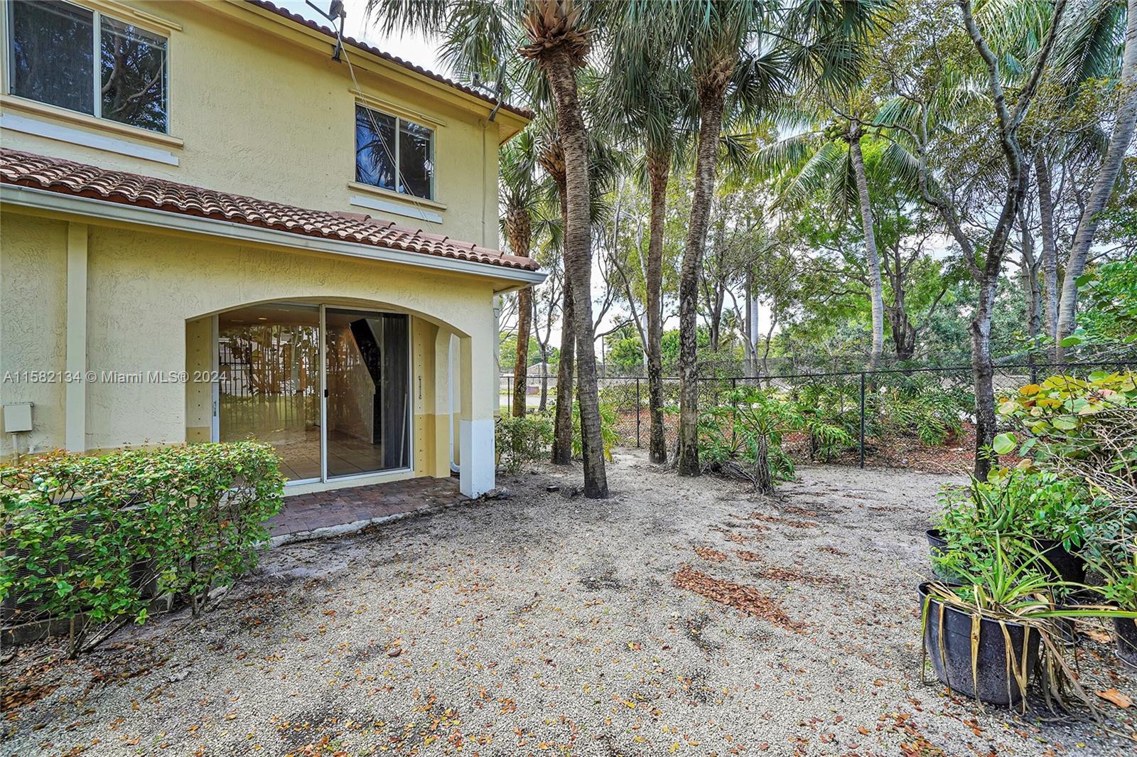 2501 SW 83rd Ter # 101