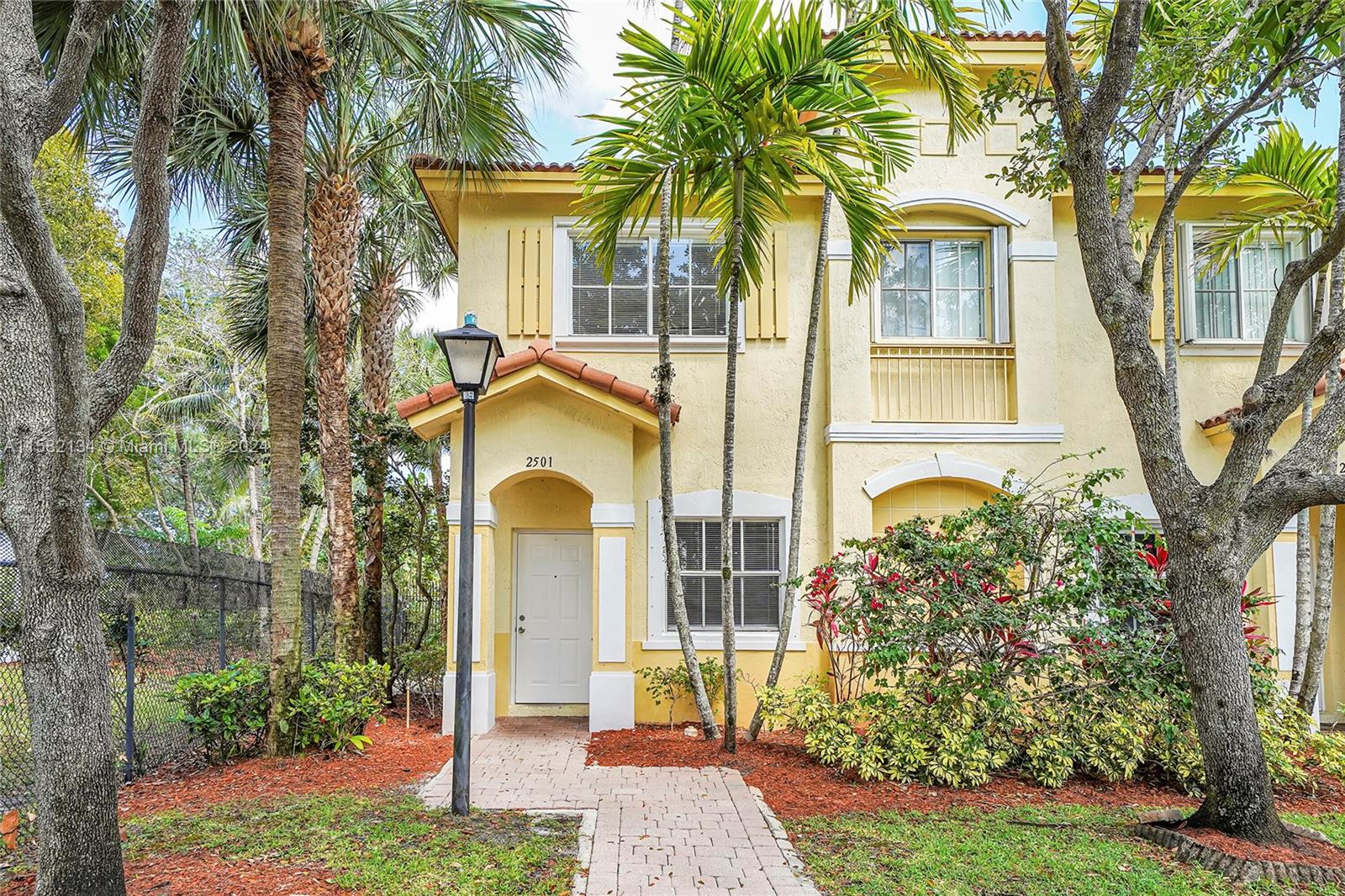2501 SW 83rd Ter # 101