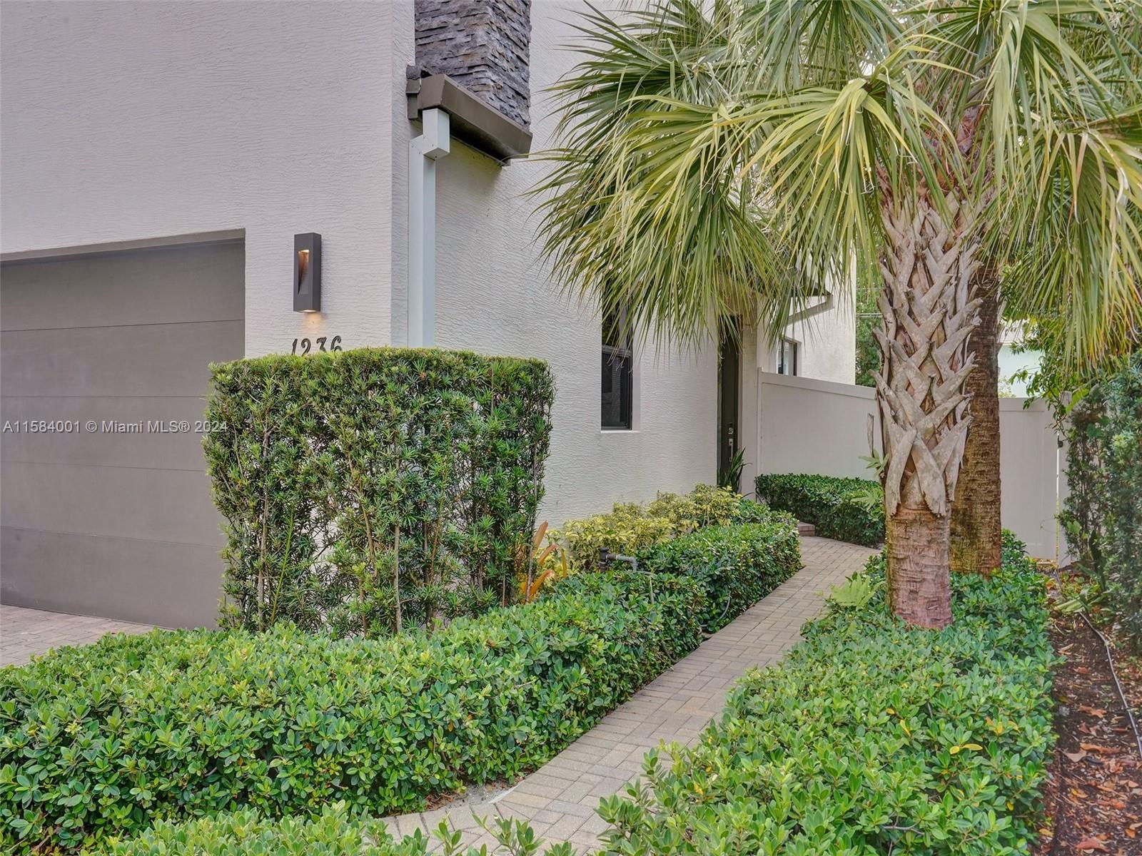 1236 SW 4th Ave