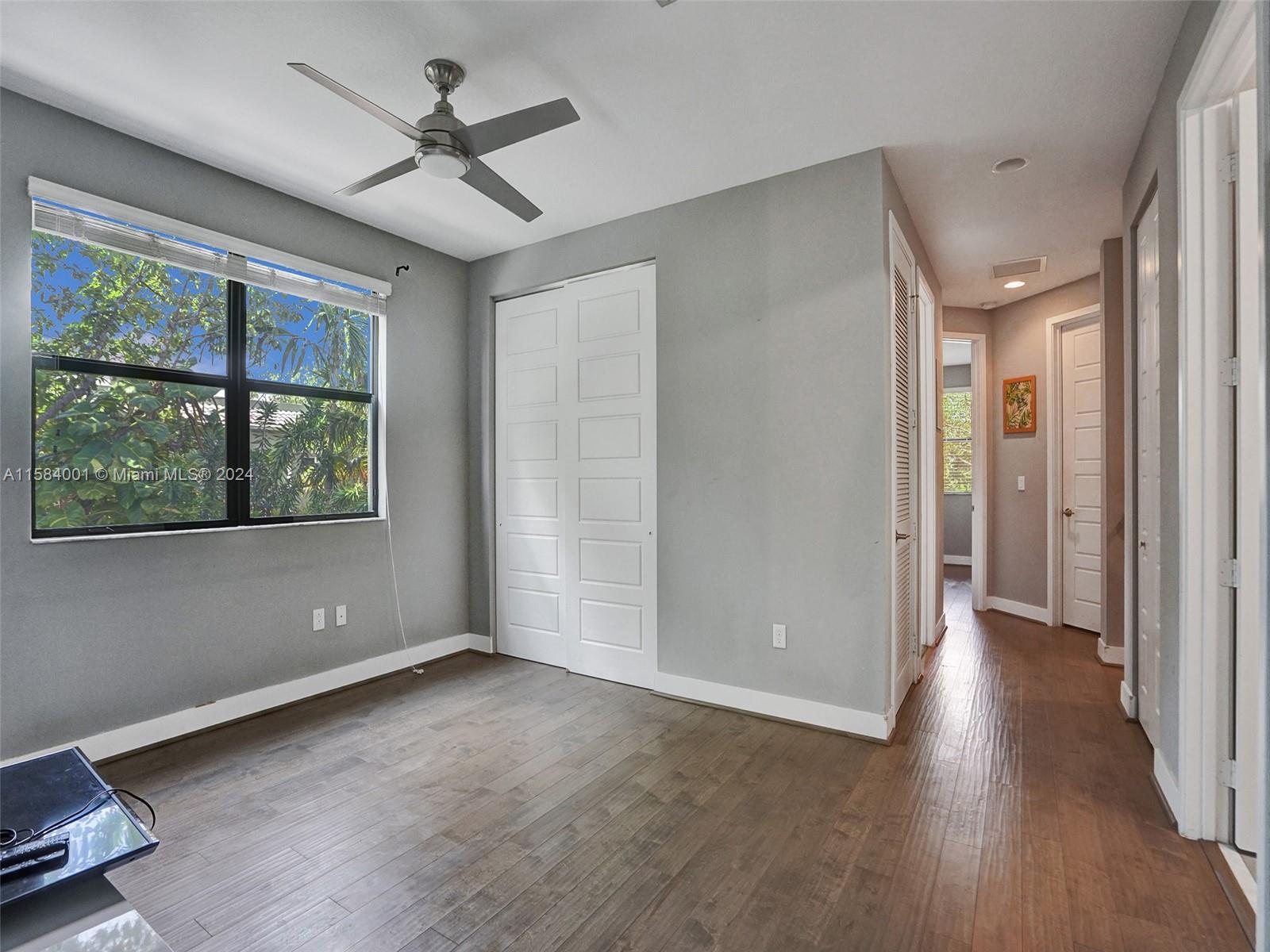 1236 SW 4th Ave