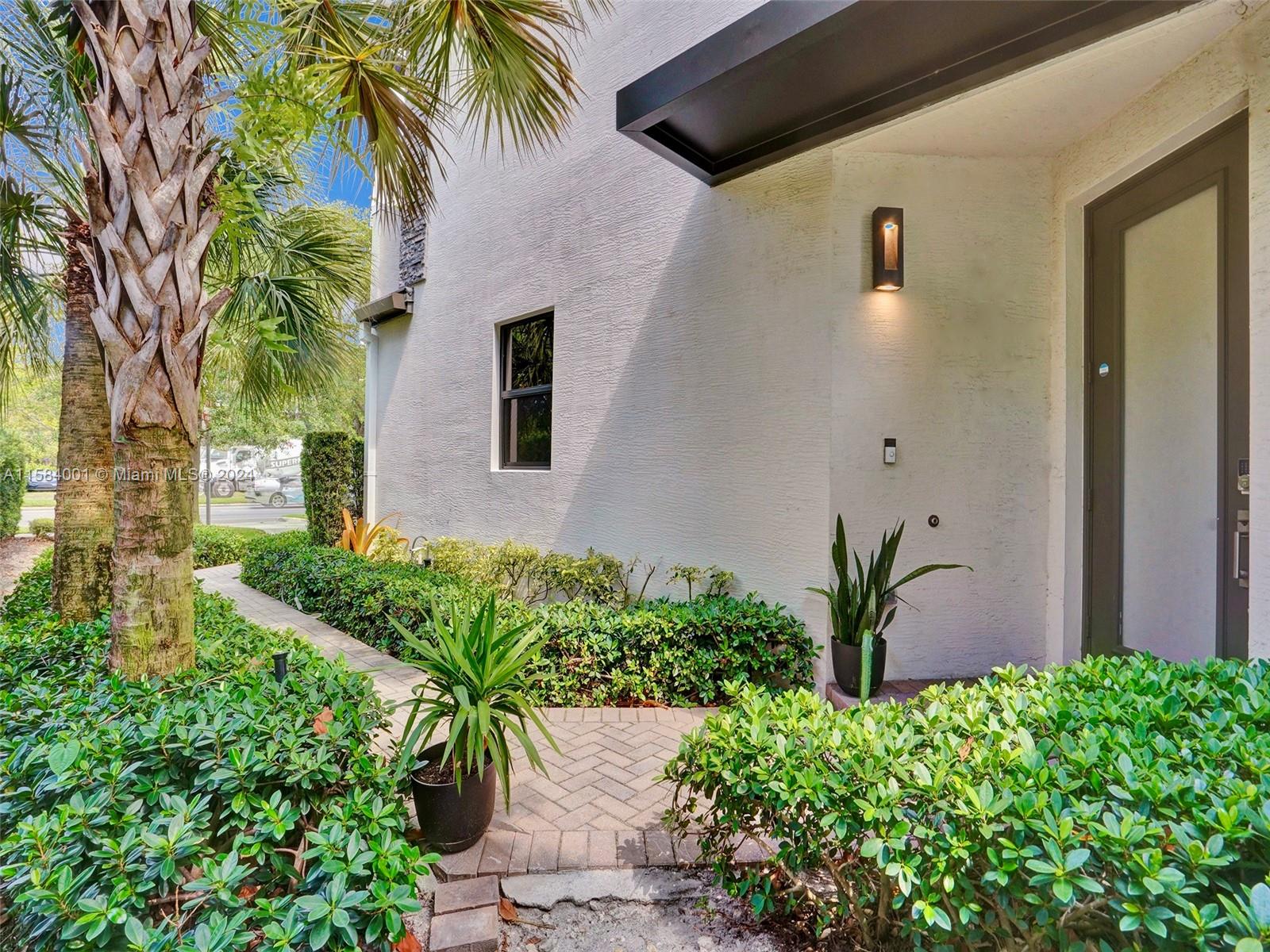 1236 SW 4th Ave