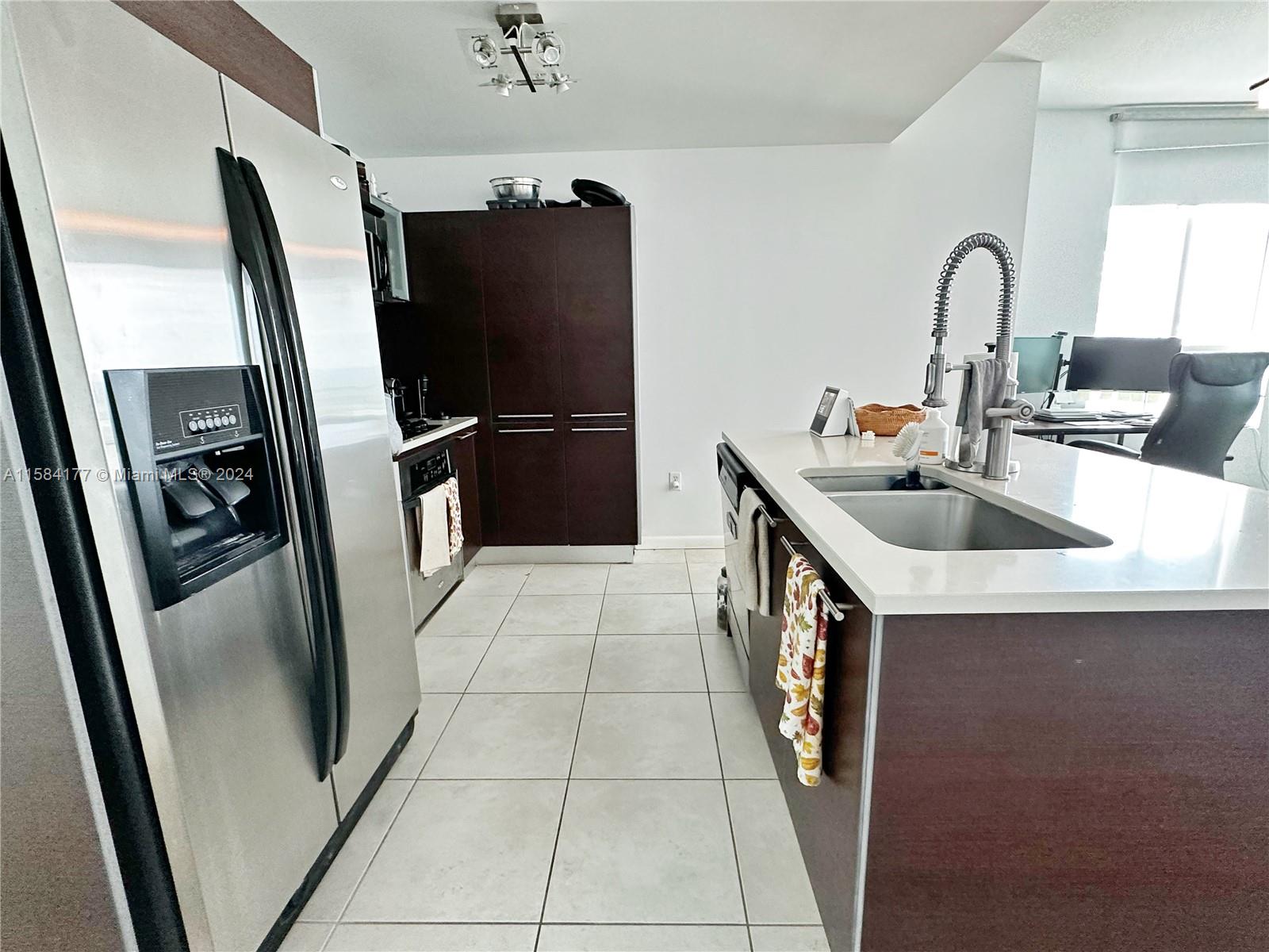 1900 N Bayshore Dr # 3210
