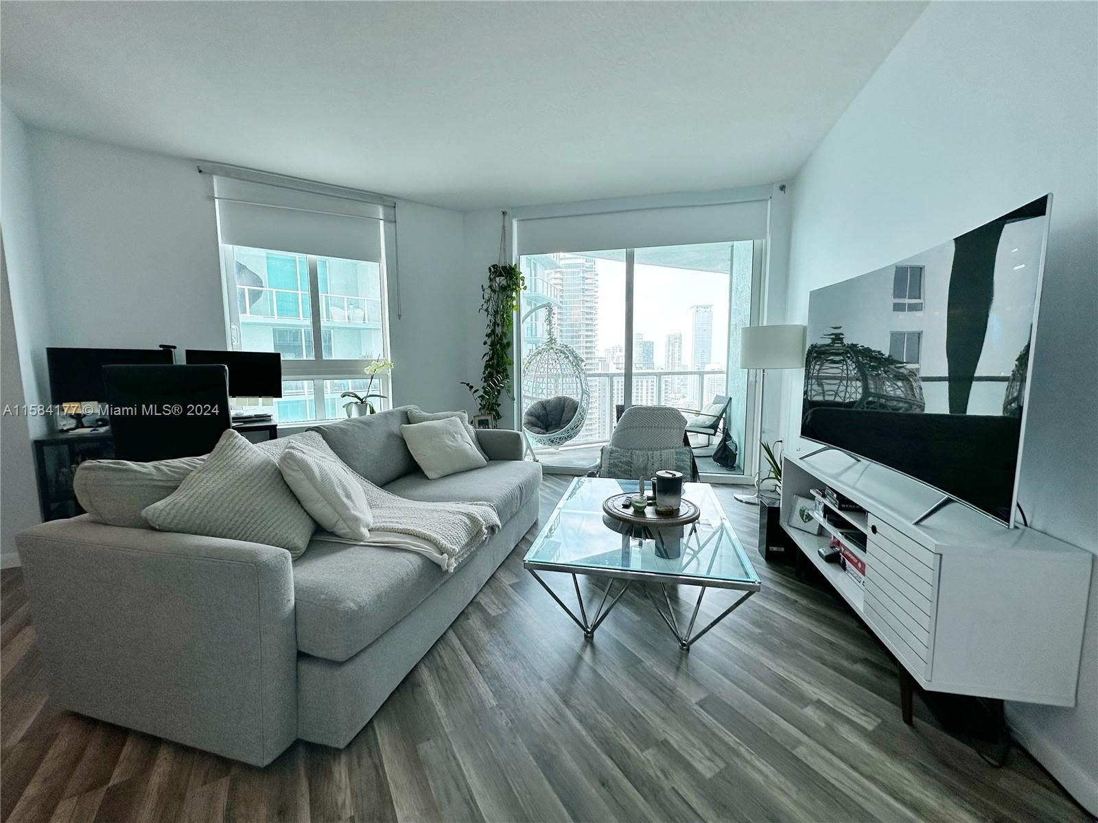 1900 N Bayshore Dr # 3210
