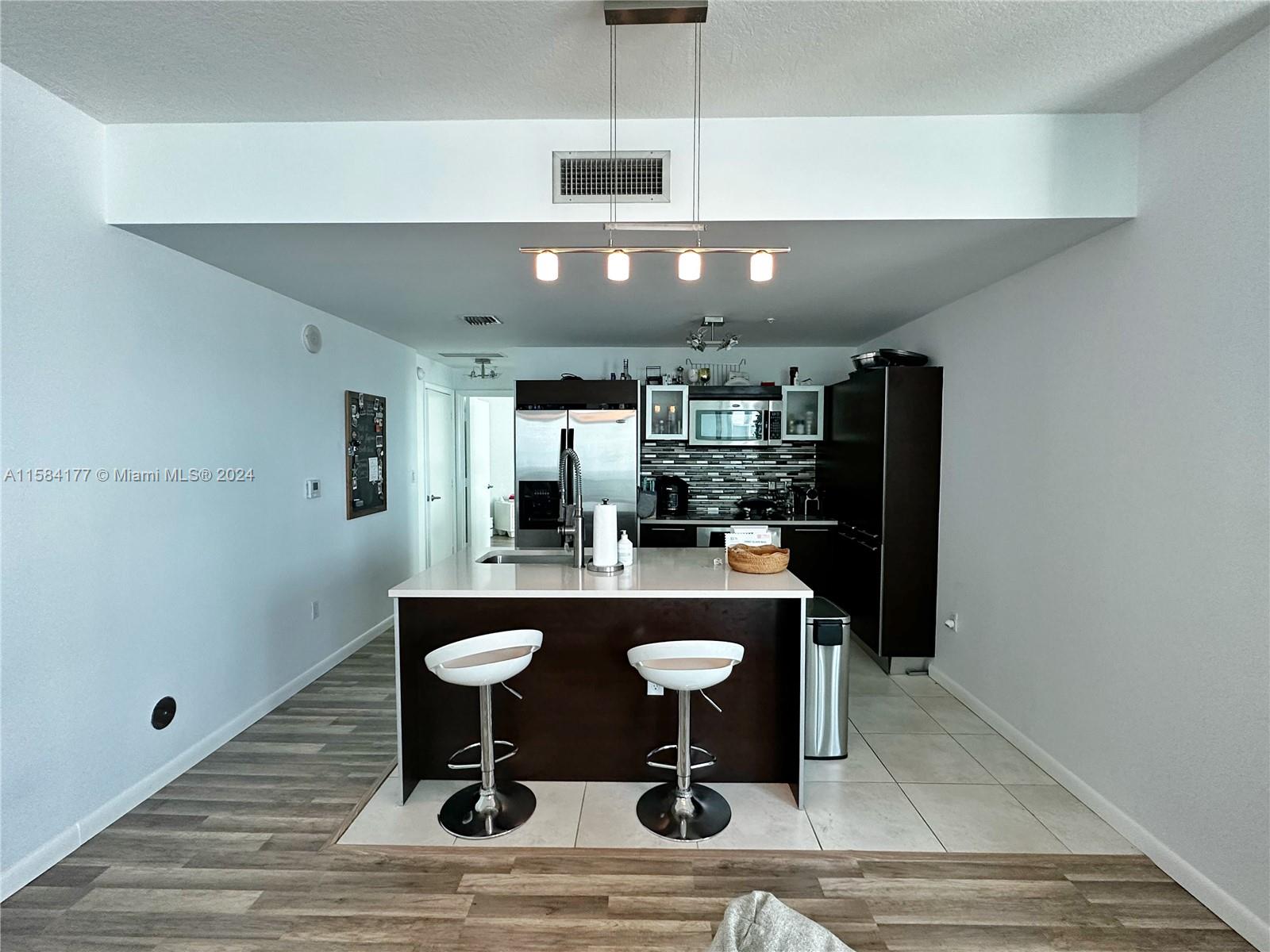 1900 N Bayshore Dr # 3210