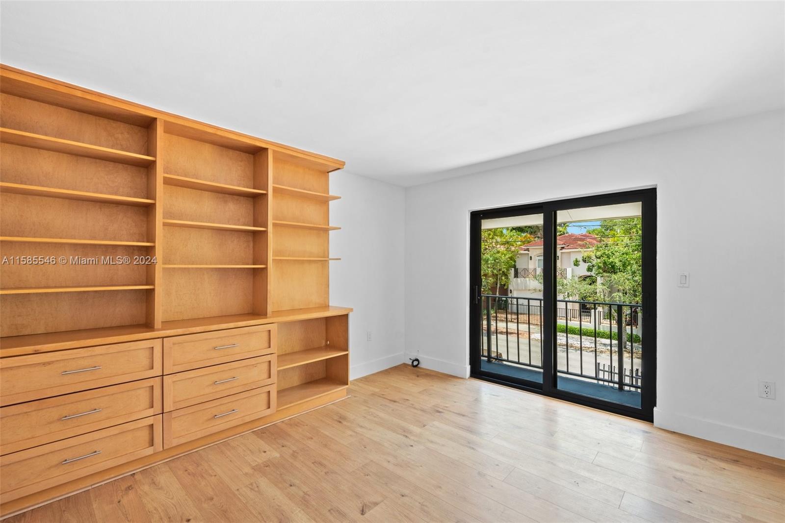 3125 Virginia St
