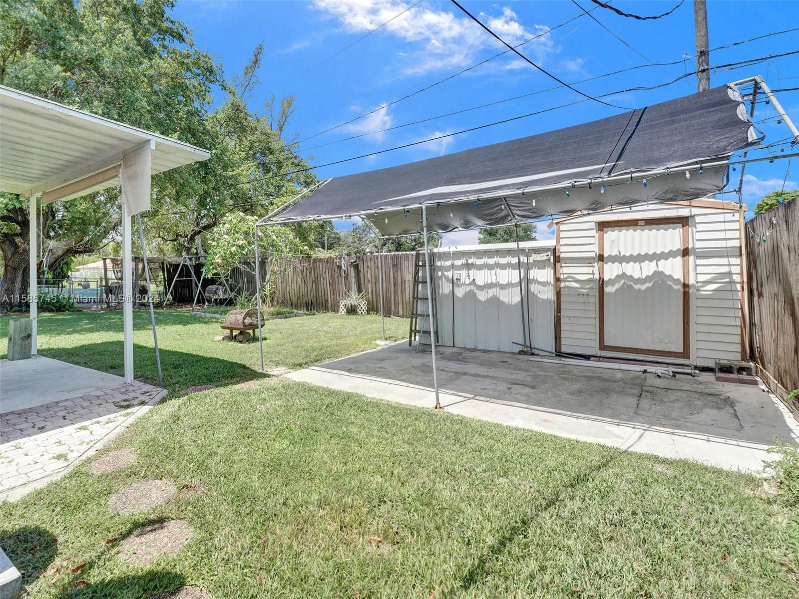 1910 SW 69th Ave