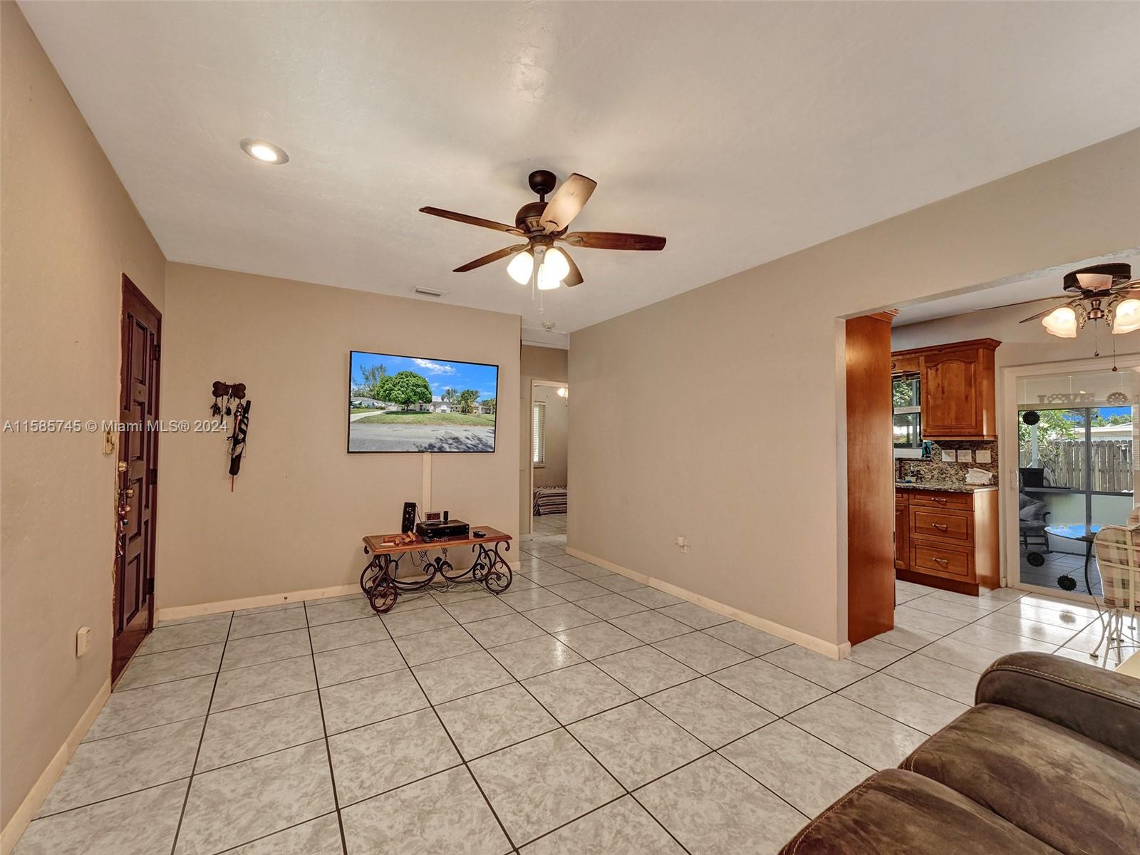 1910 SW 69th Ave
