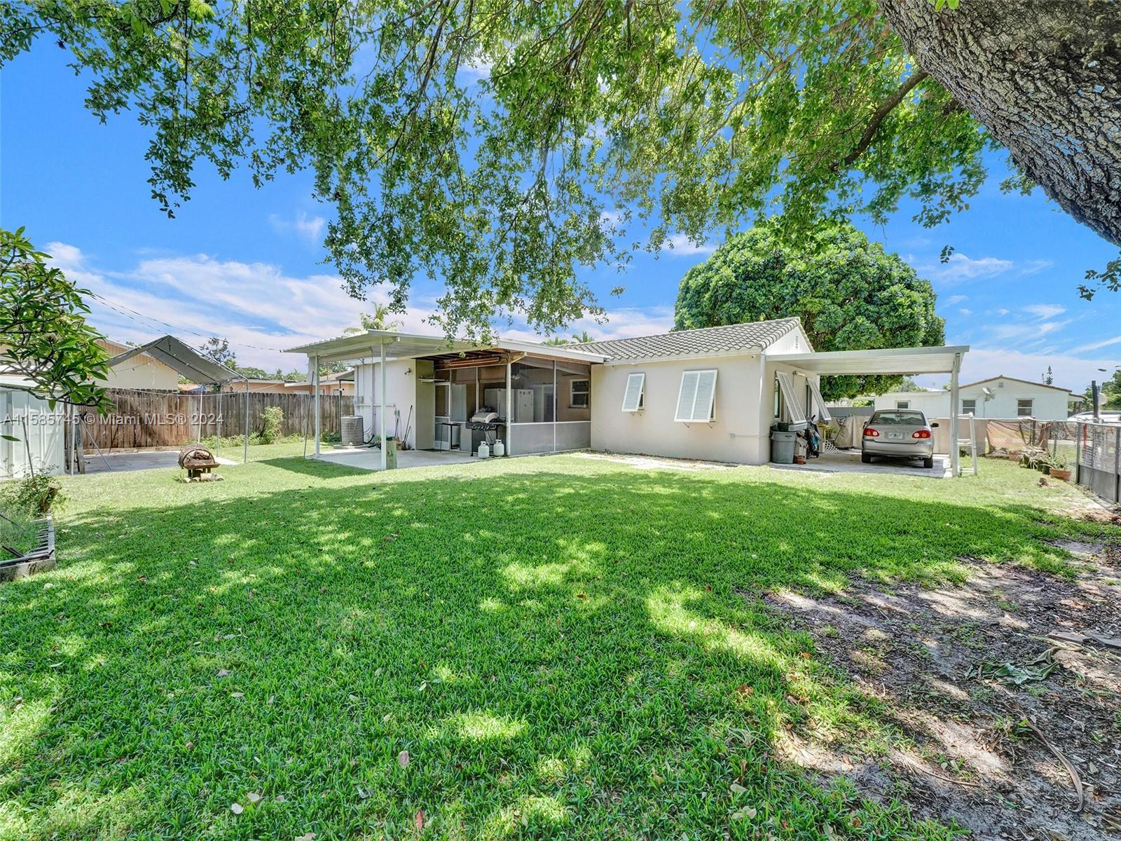 1910 SW 69th Ave