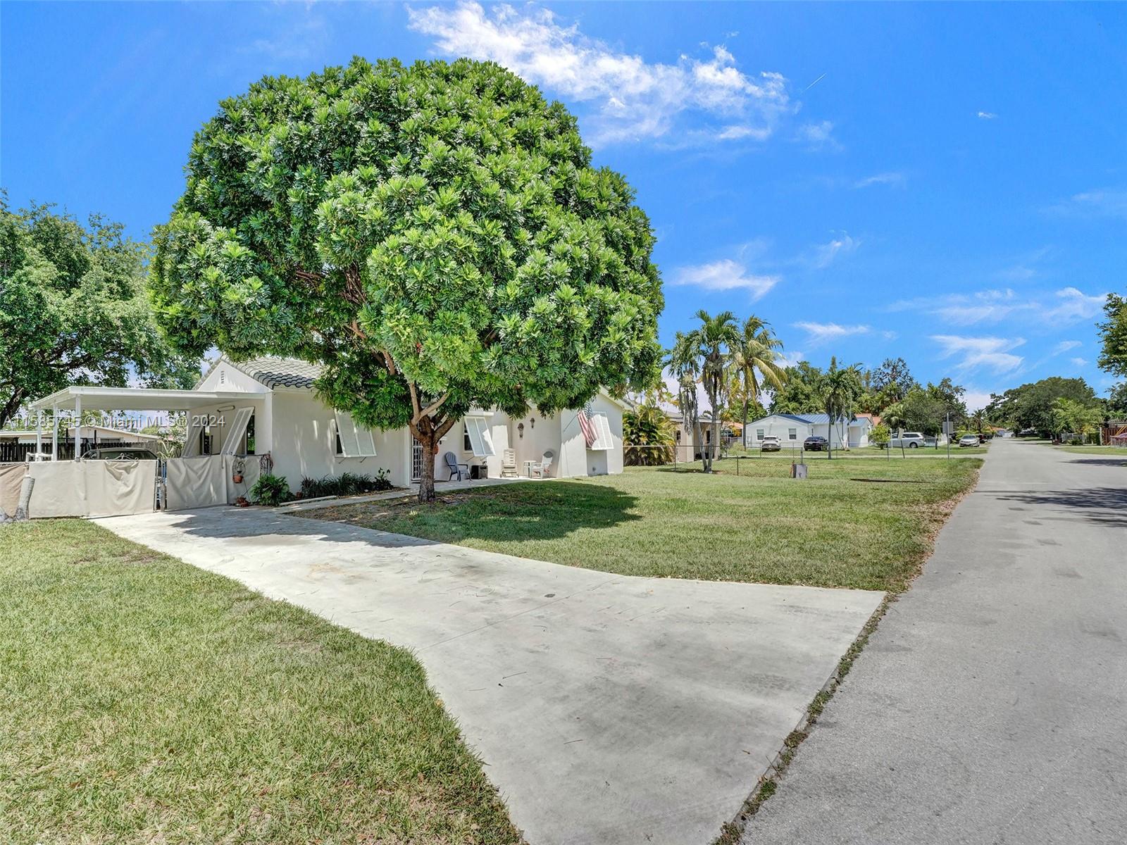1910 SW 69th Ave