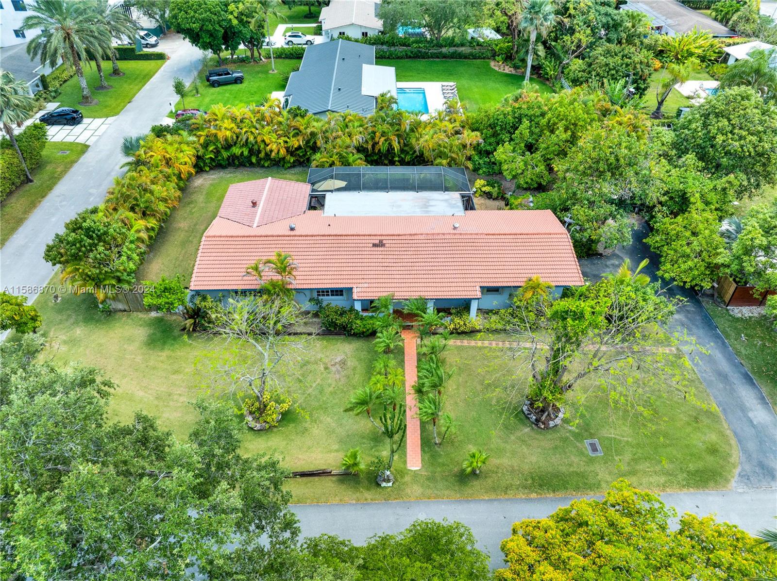8250 SW 130th St