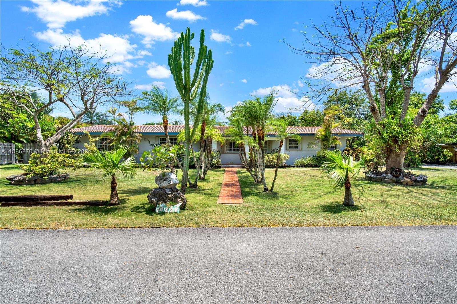8250 SW 130th St