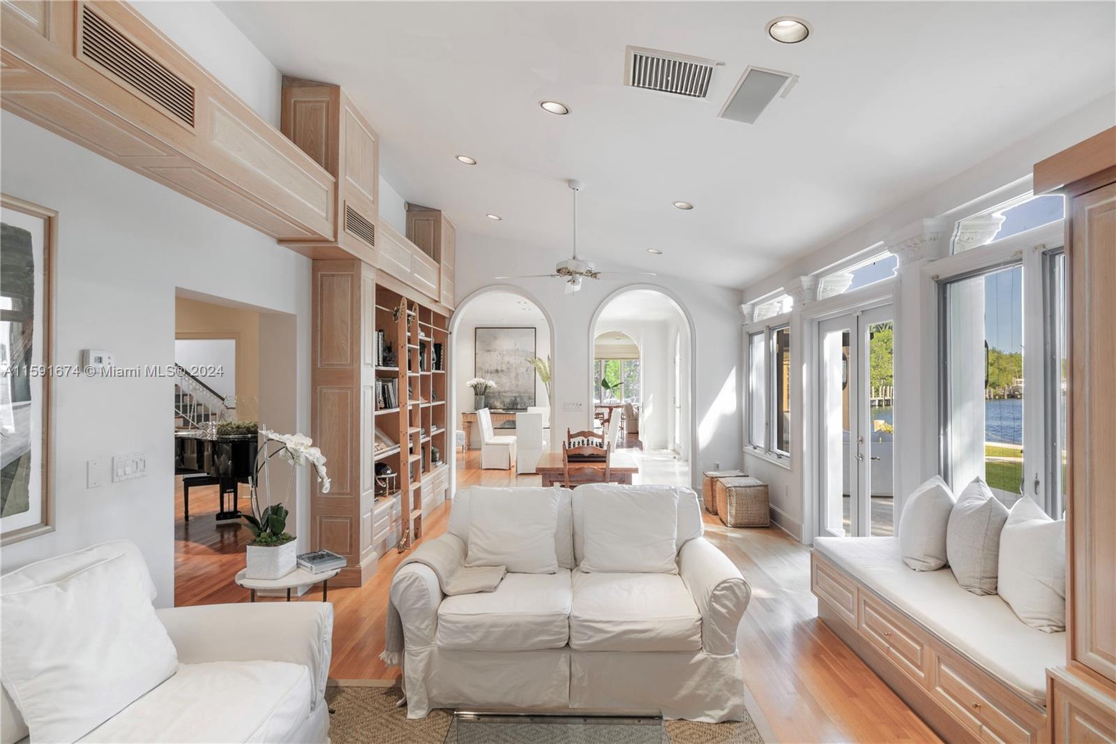 185 Cocoplum Rd