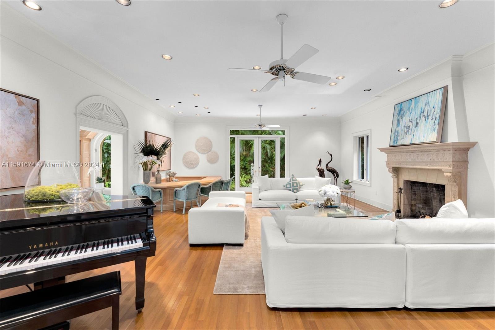 185 Cocoplum Rd