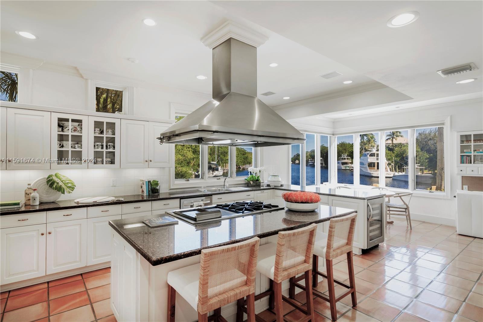 185 Cocoplum Rd