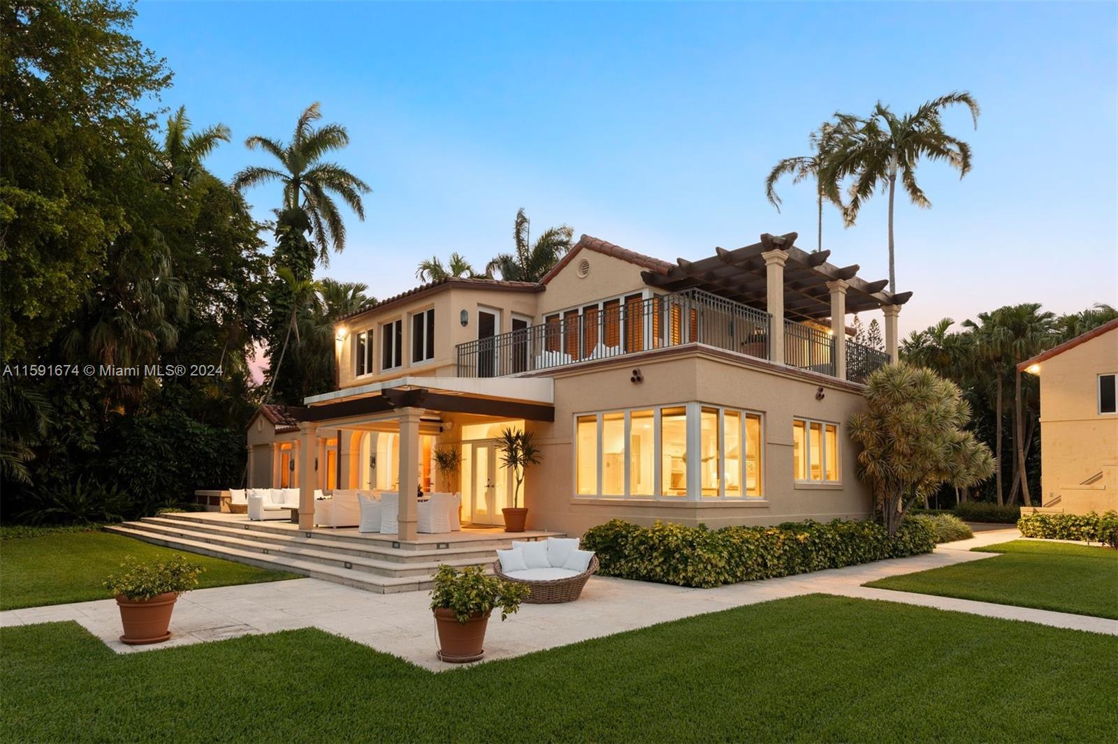 185 Cocoplum Rd