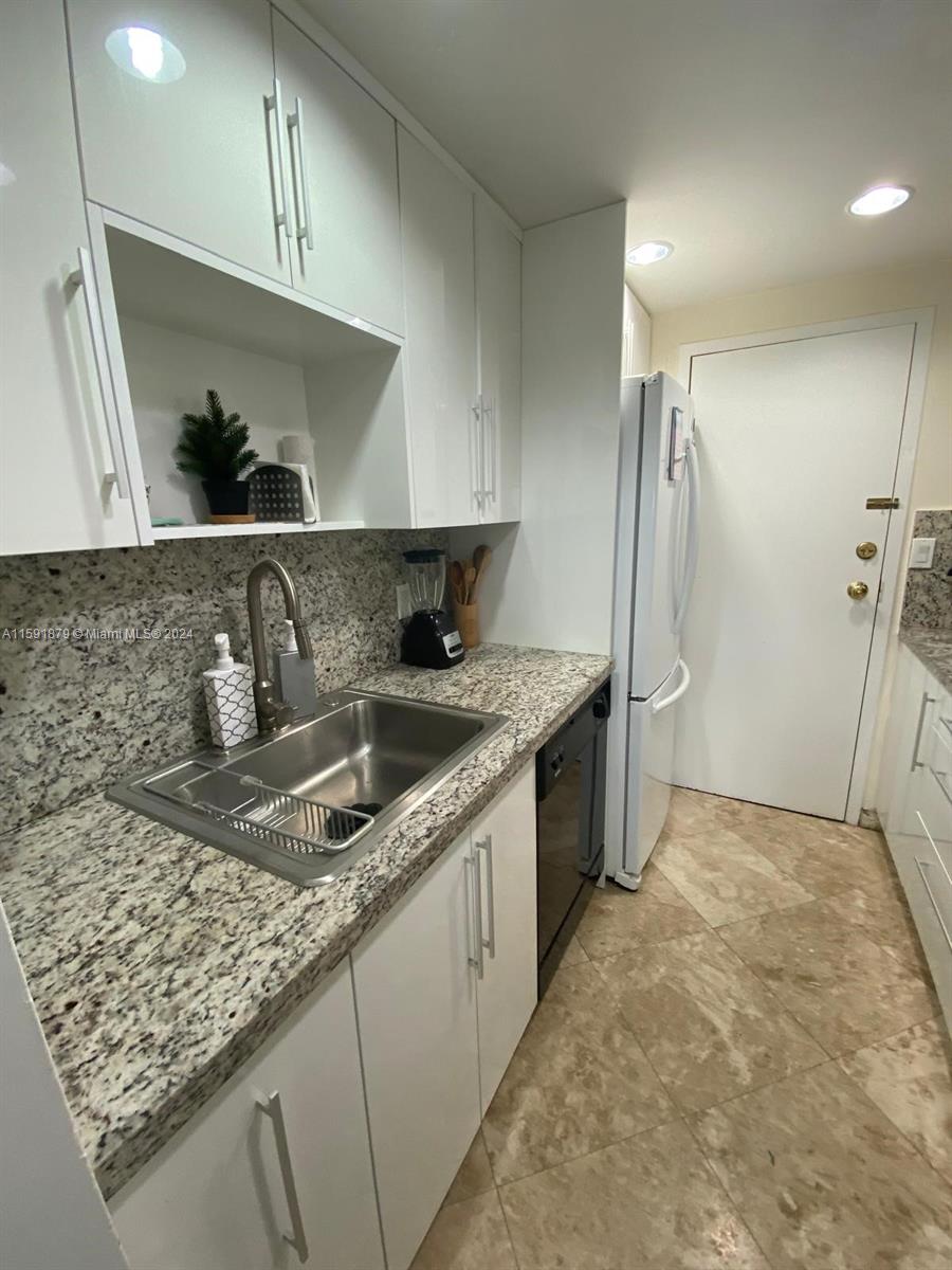 700 Biltmore Way # 611