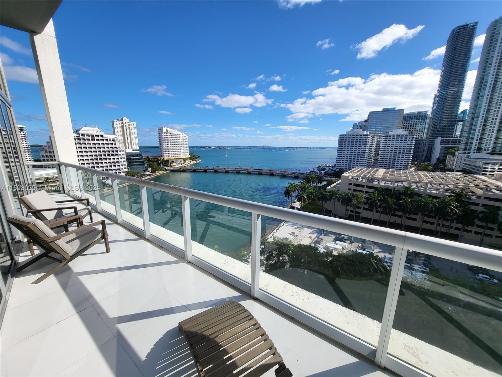 495 Brickell Ave # 1401