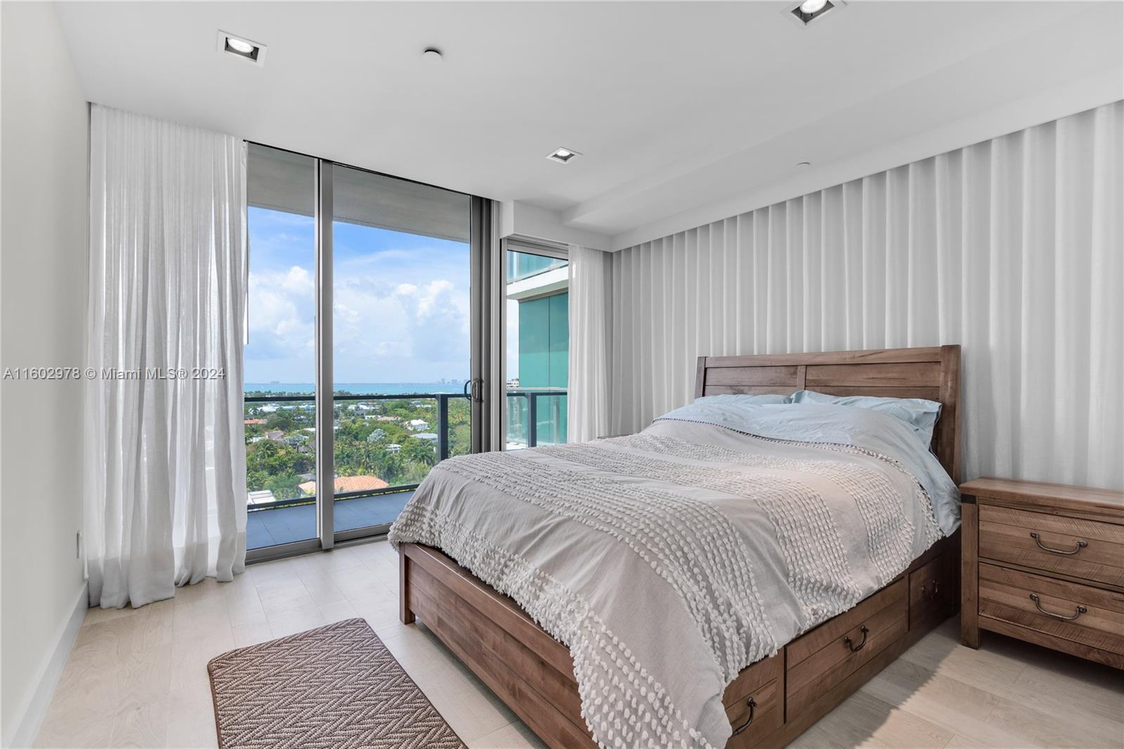 350 Ocean Dr # 1206N