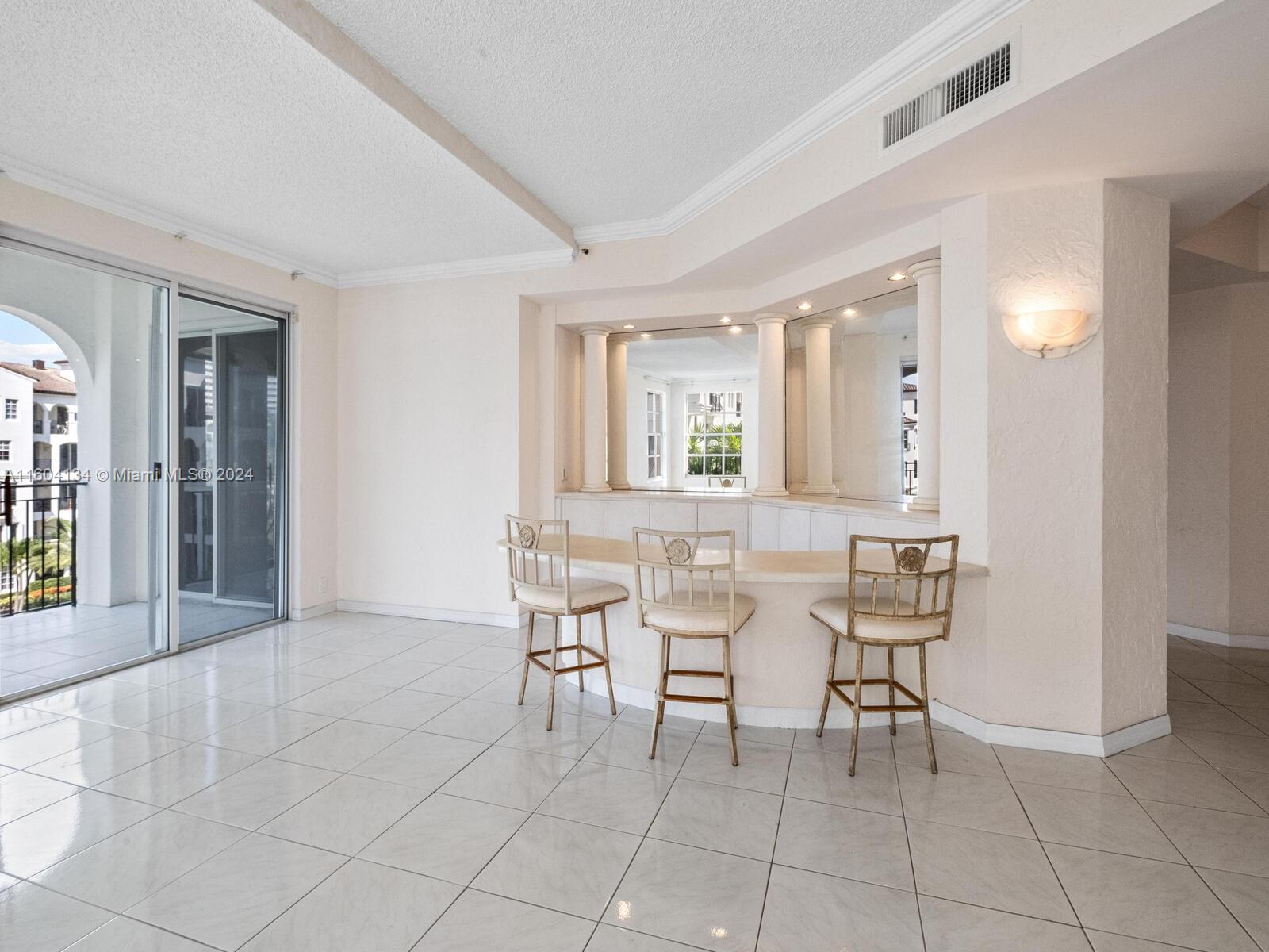 3900 Island Blvd # B401