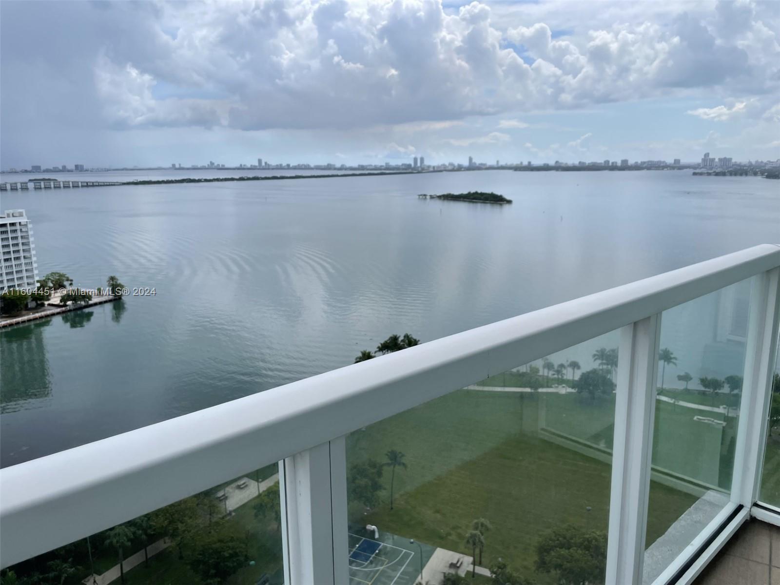 1900 N Bayshore Dr # 2112
