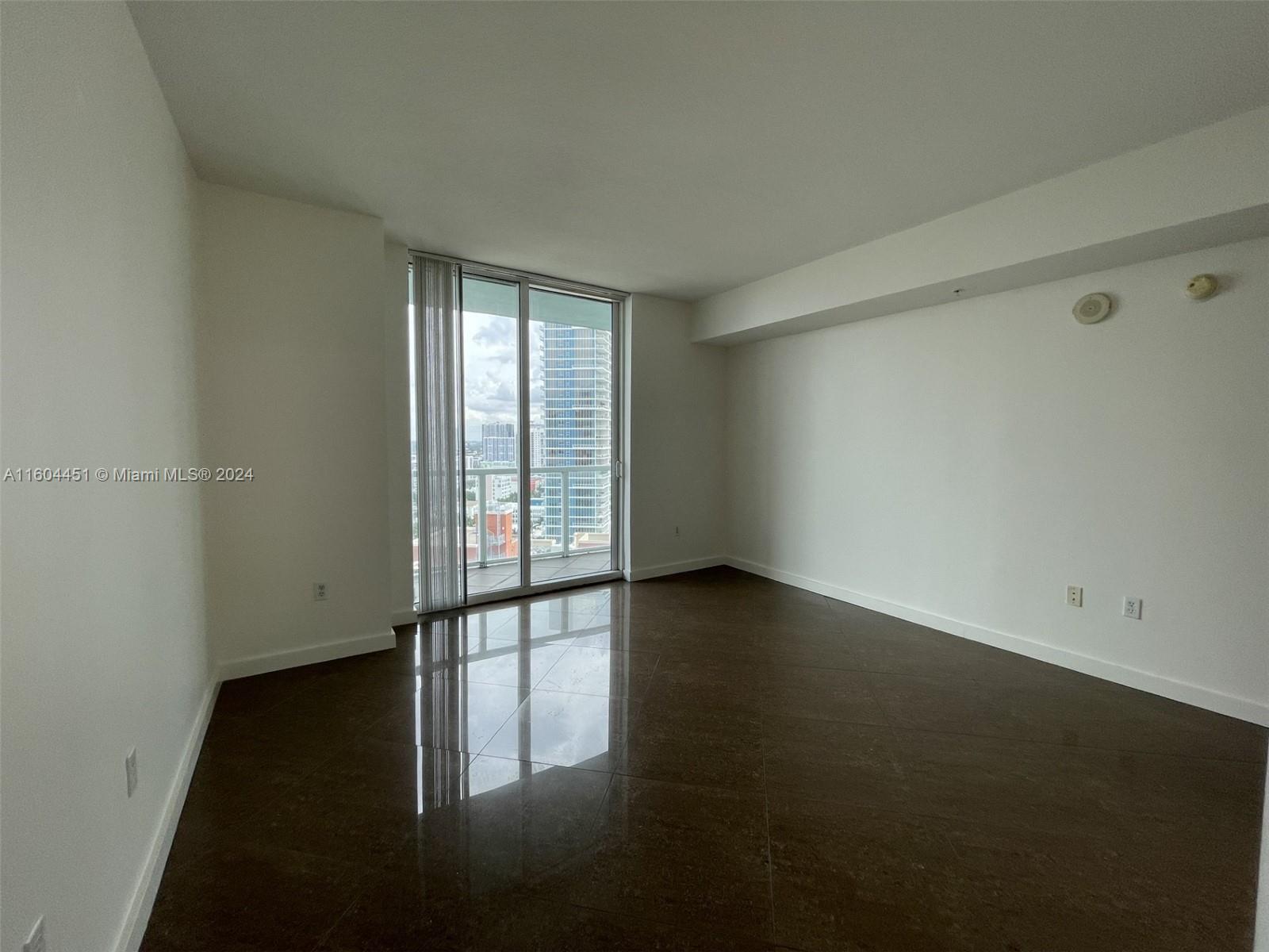 1900 N Bayshore Dr # 2112