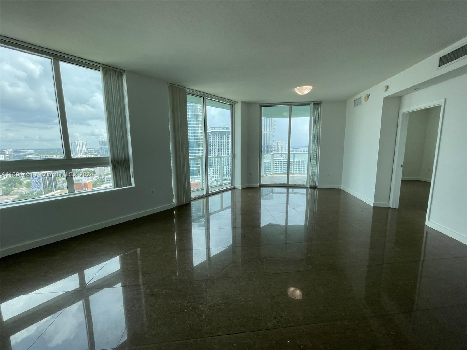 1900 N Bayshore Dr # 2112