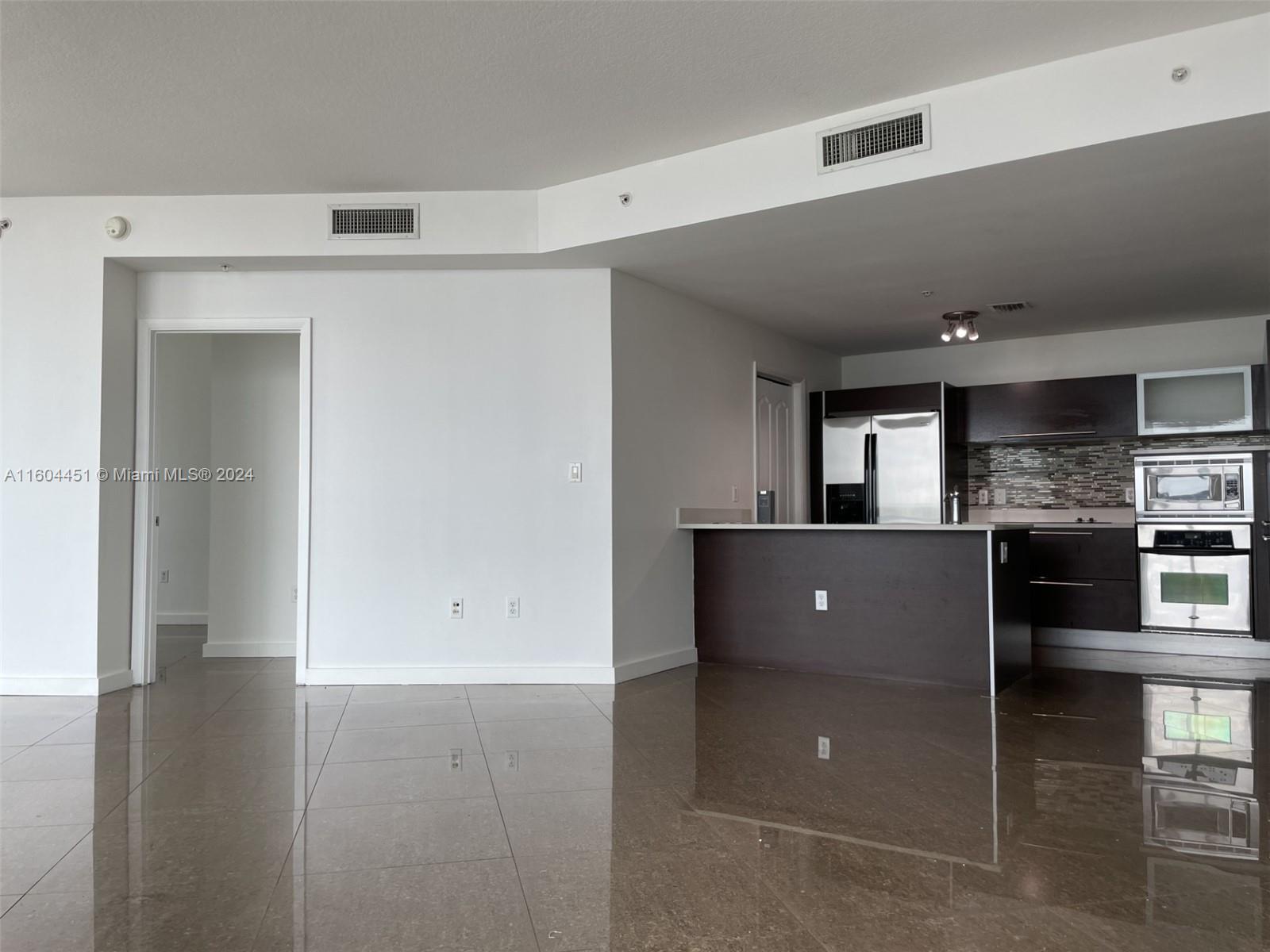 1900 N Bayshore Dr # 2112