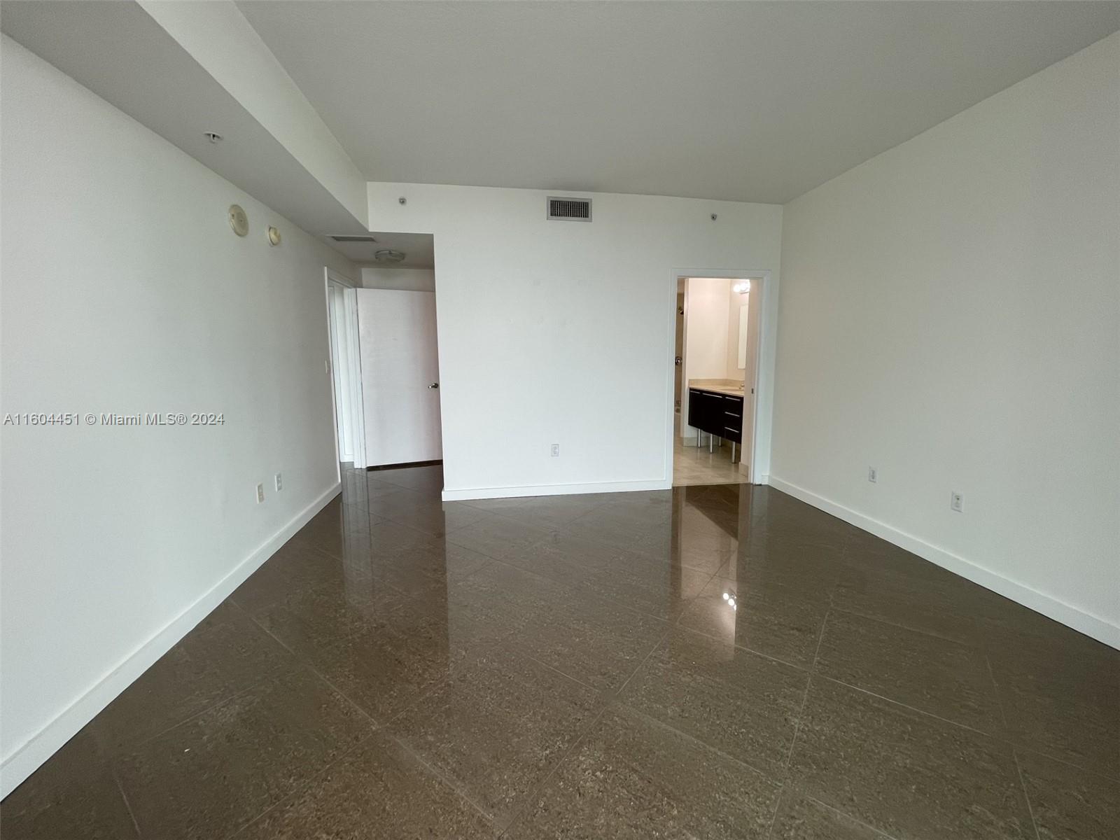 1900 N Bayshore Dr # 2112