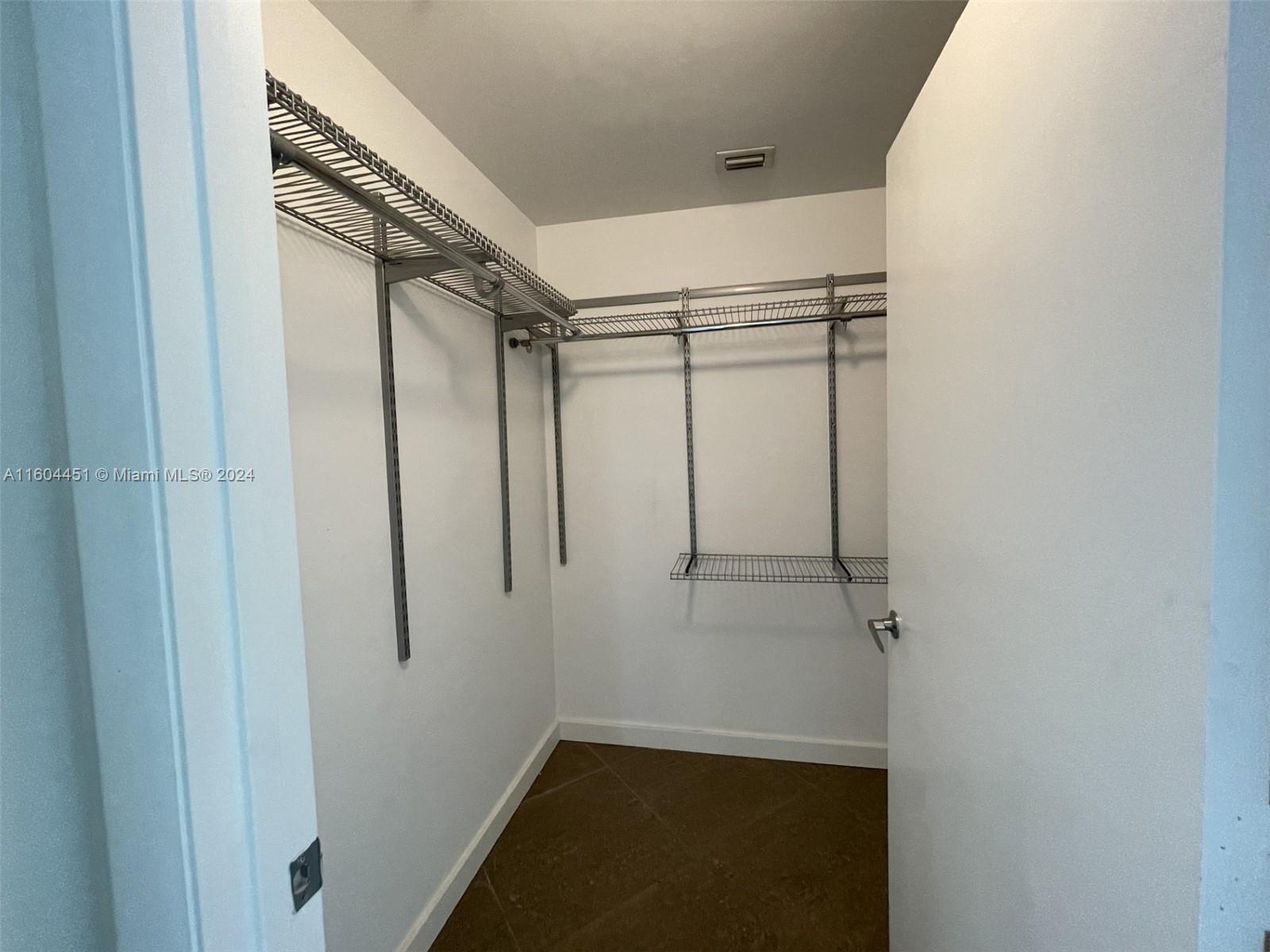 1900 N Bayshore Dr # 2112