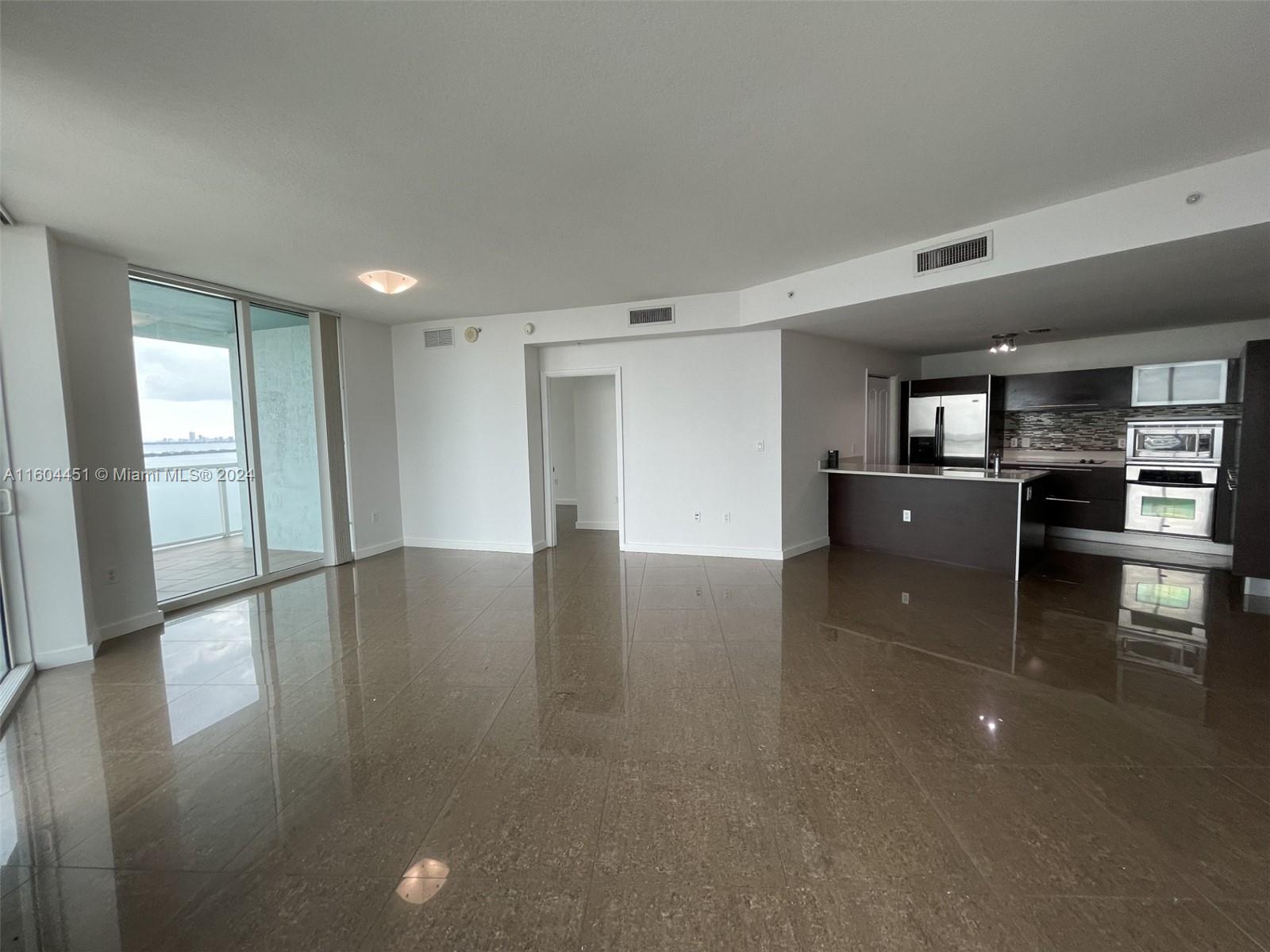 1900 N Bayshore Dr # 2112