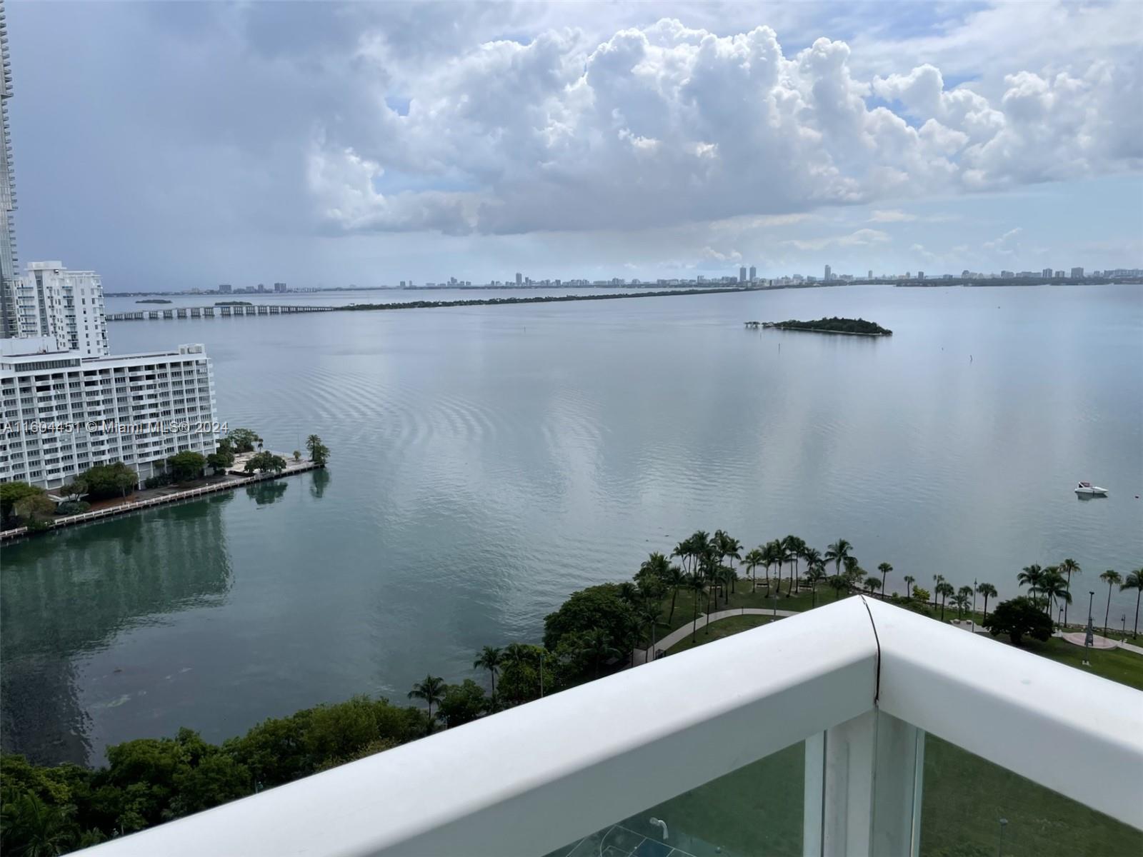 1900 N Bayshore Dr # 2112