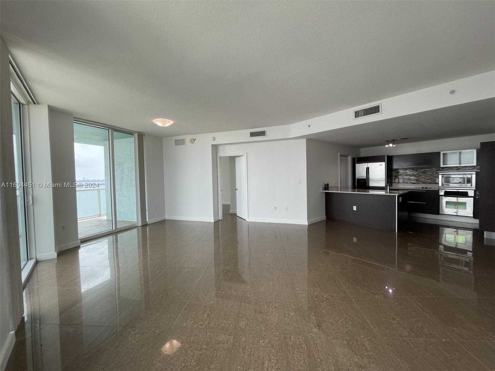 1900 N Bayshore Dr # 2112