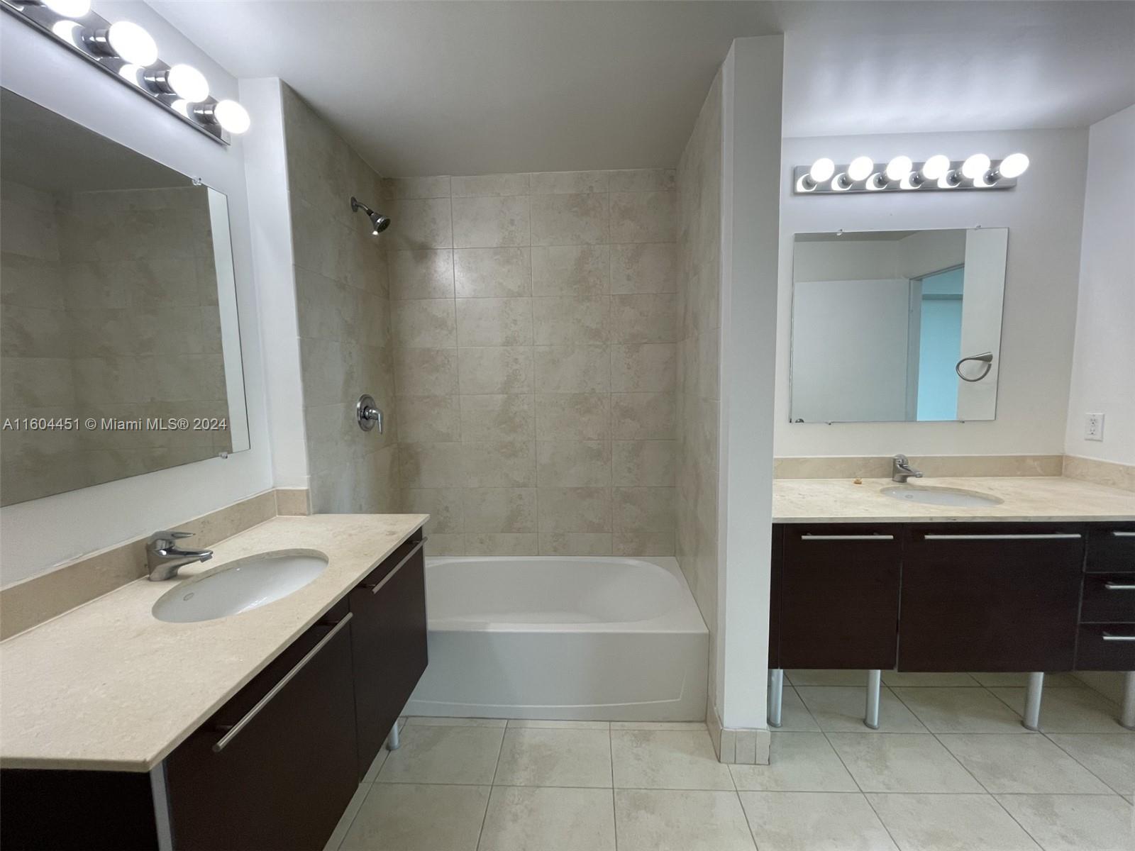 1900 N Bayshore Dr # 2112