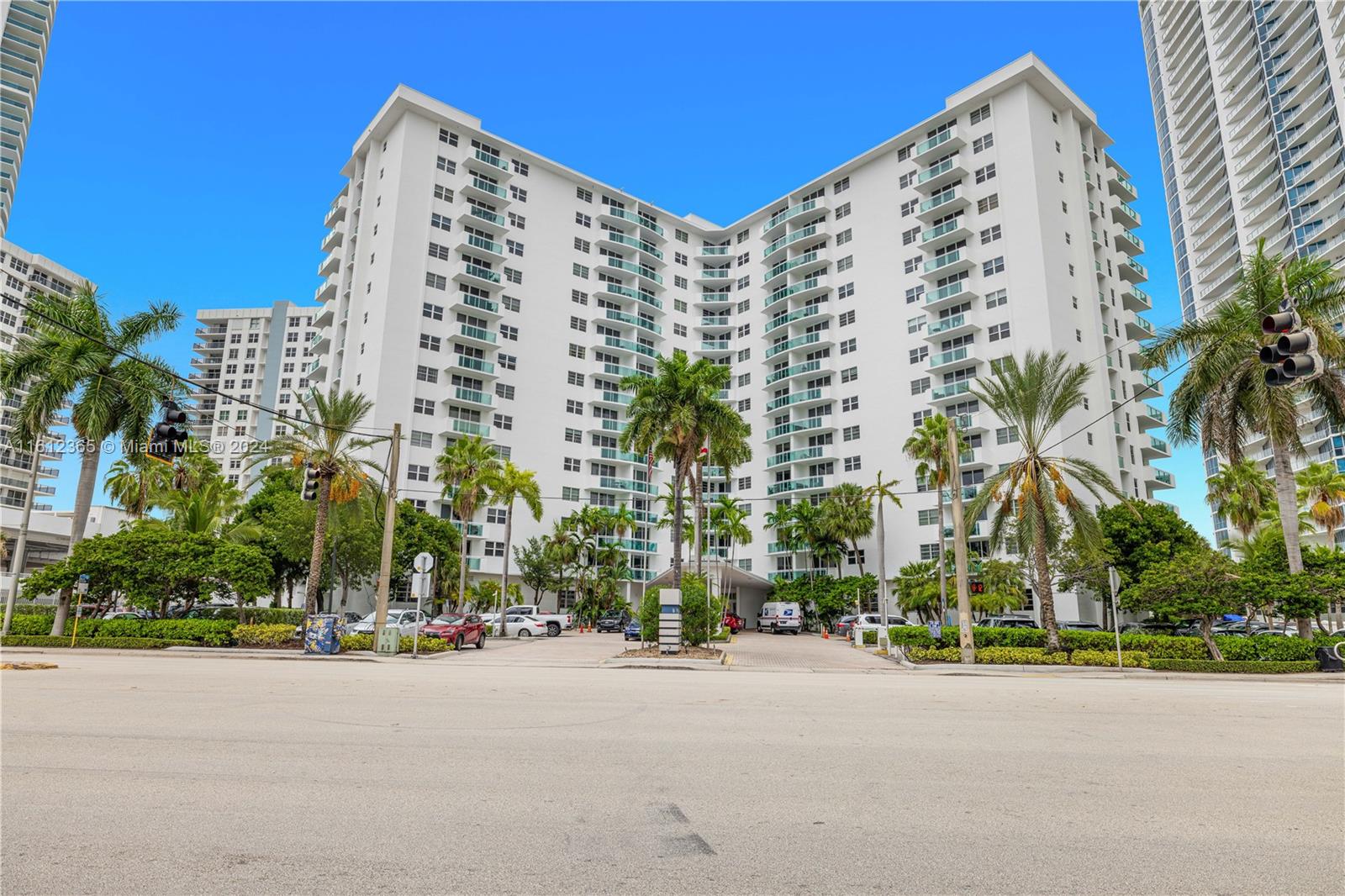 3001 S Ocean Dr # 529