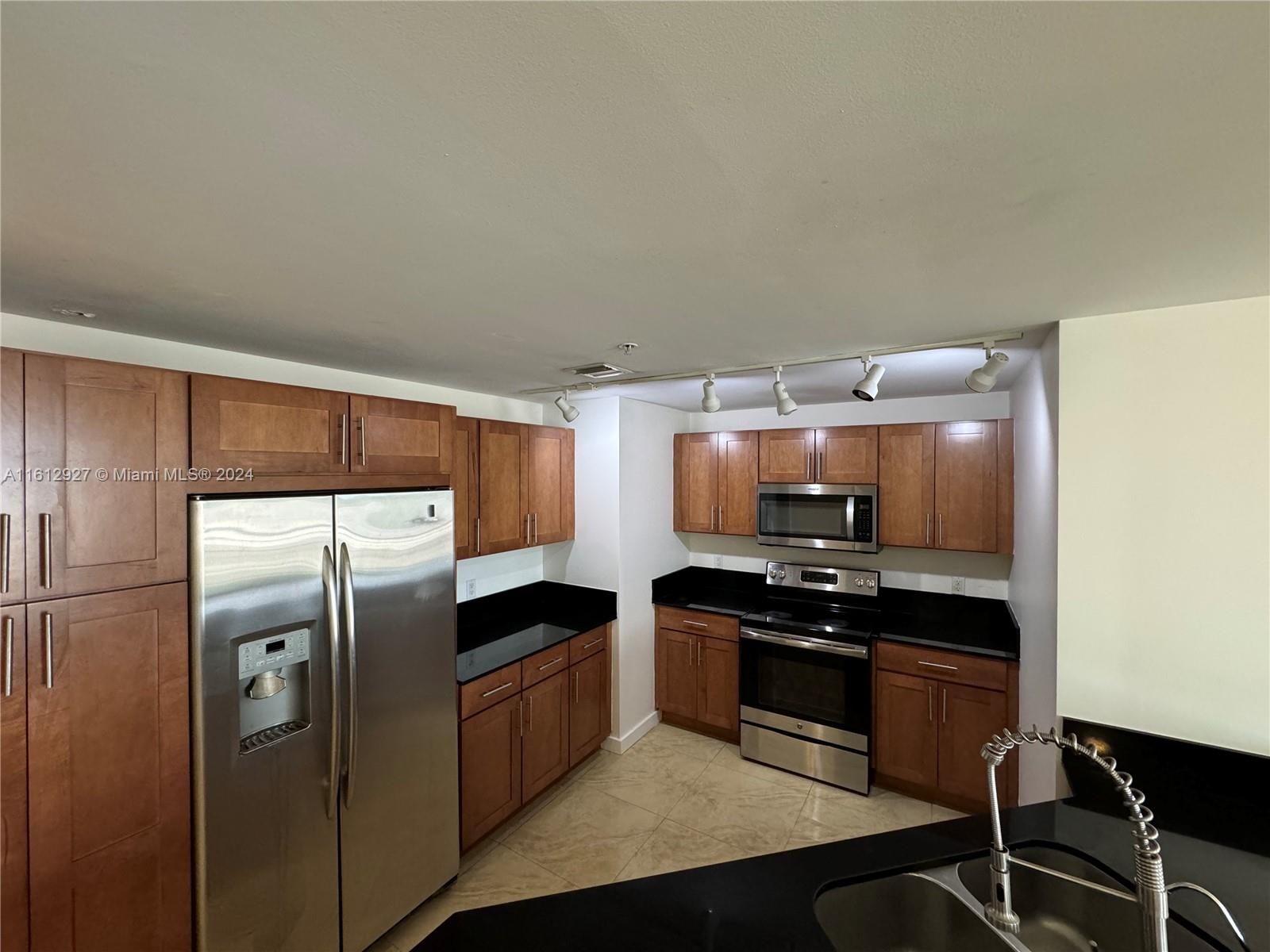 8390 SW 72nd Ave # 804