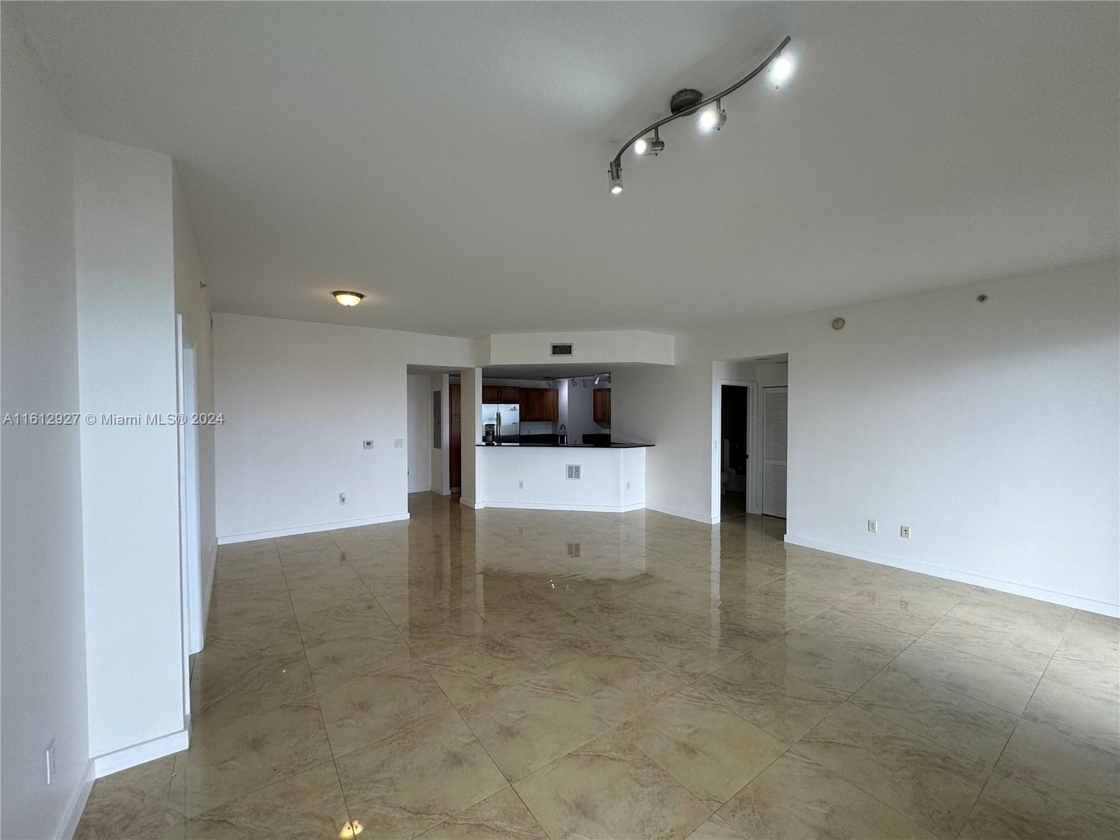 8390 SW 72nd Ave # 804