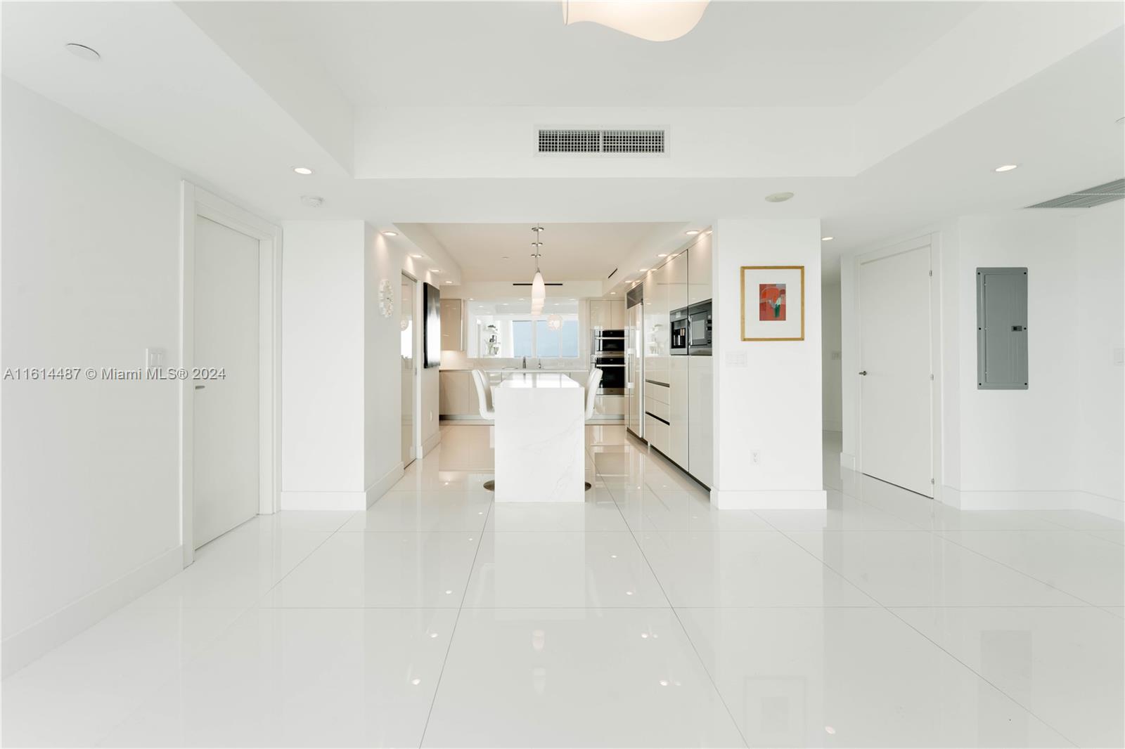 2627 S Bayshore Dr # 1704