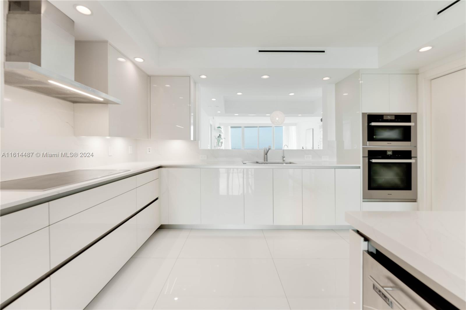 2627 S Bayshore Dr # 1704