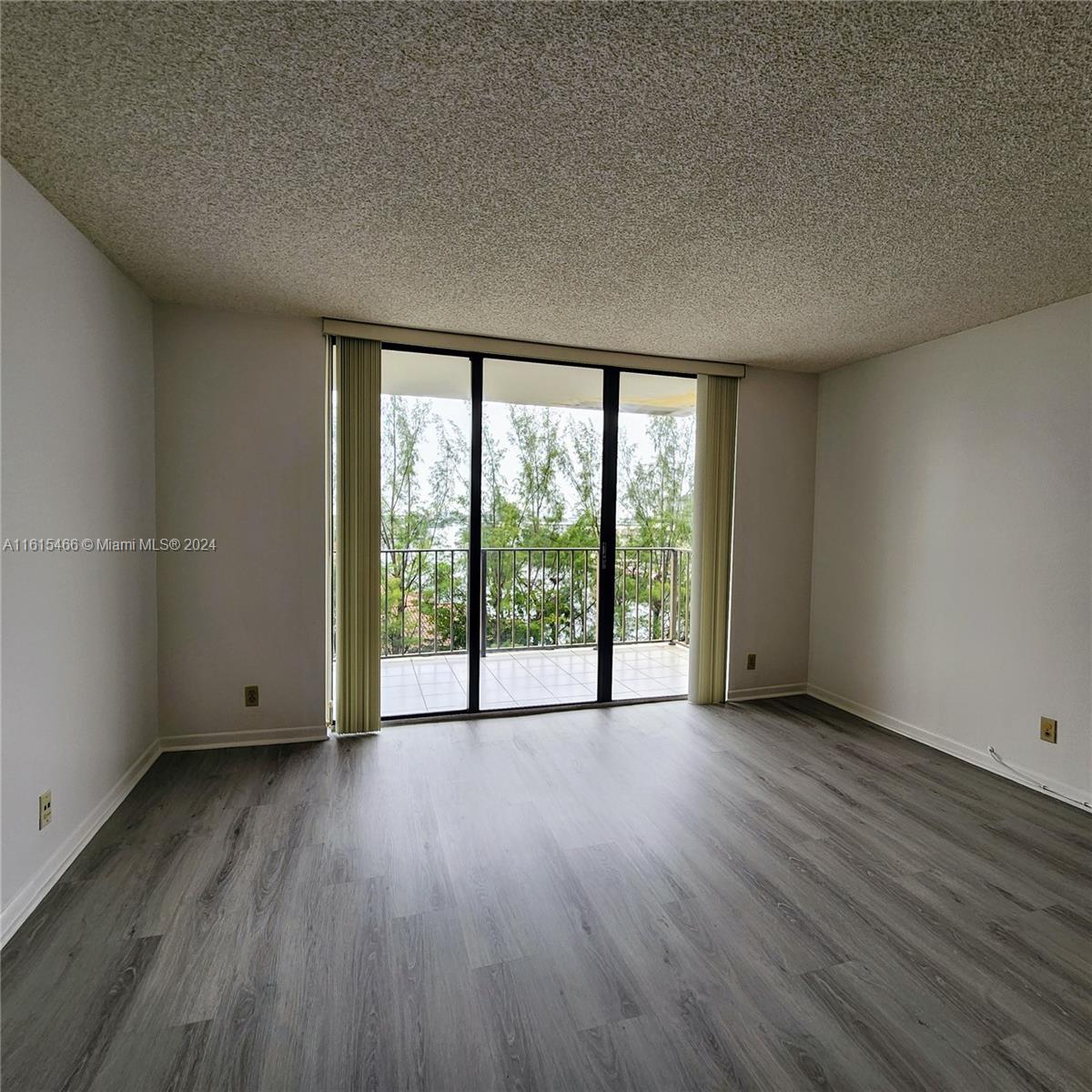 18151 NE 31st Ct # 805