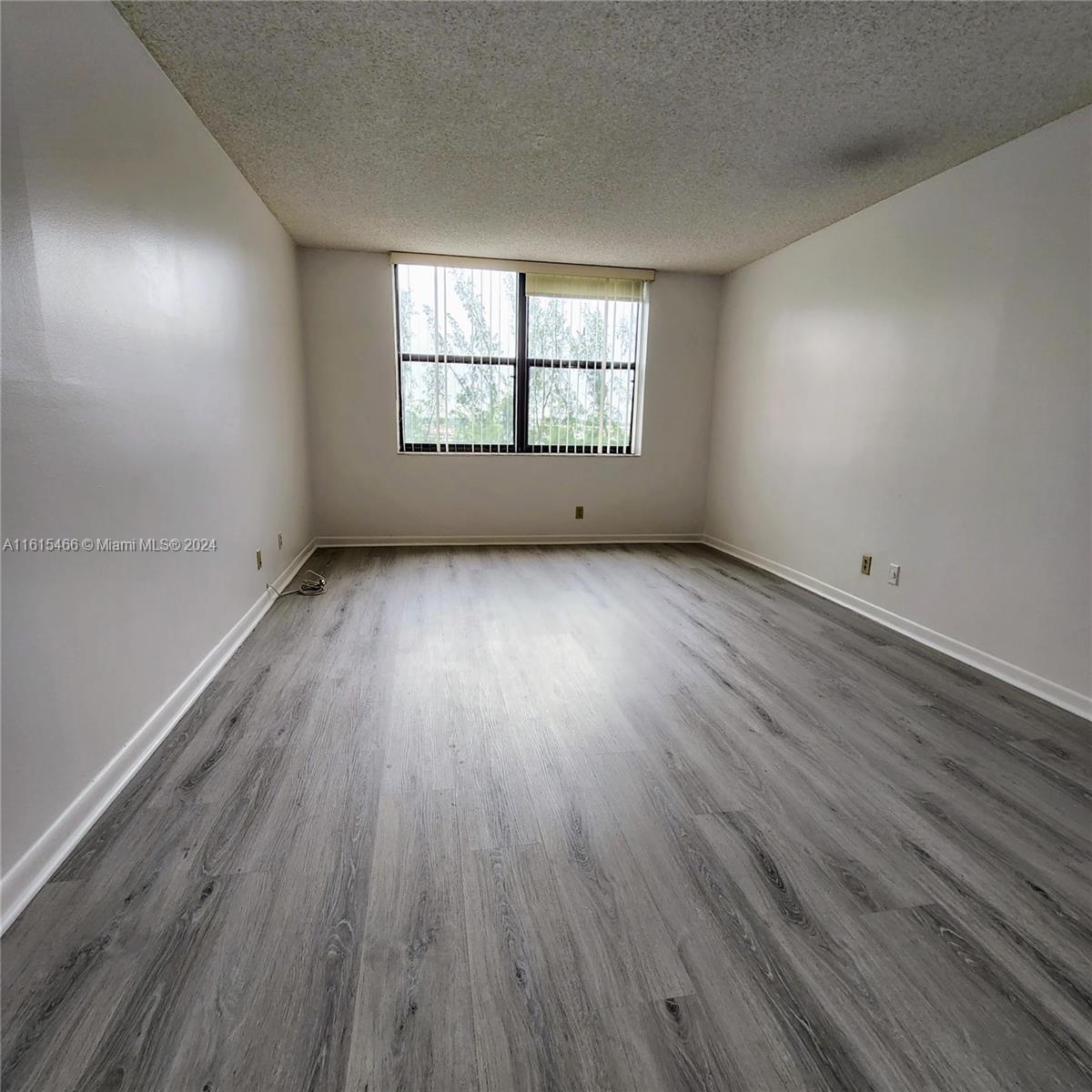18151 NE 31st Ct # 805