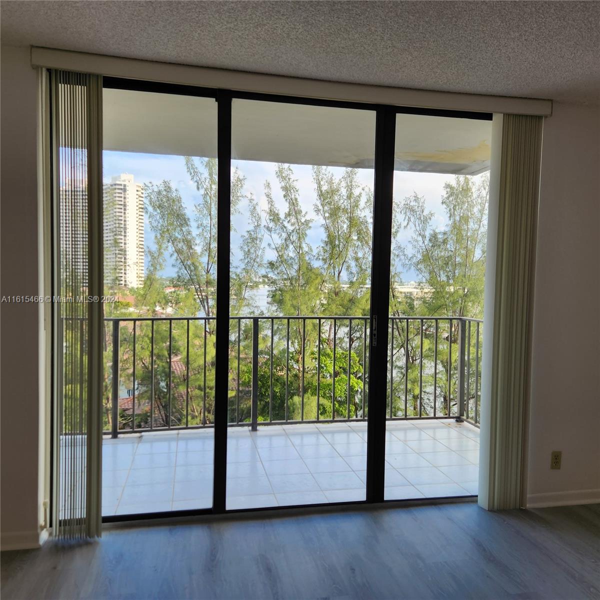 18151 NE 31st Ct # 805